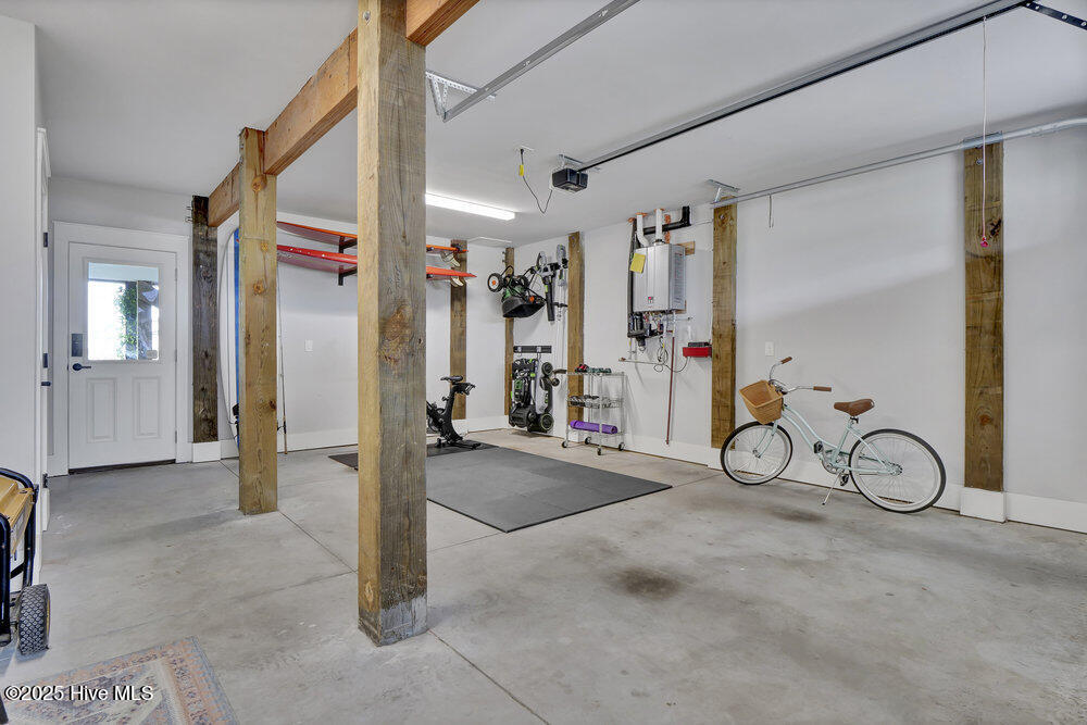 100520014 | Photo 54