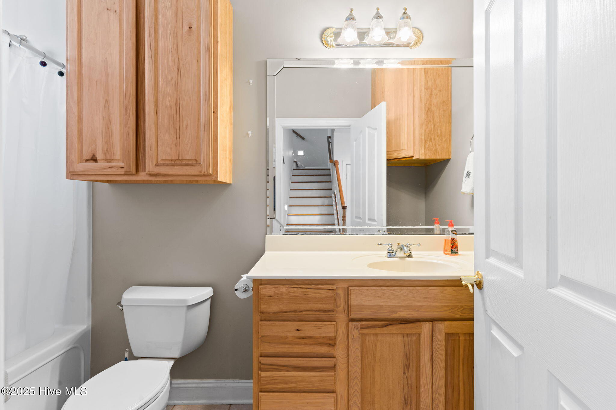 100522413 | Photo 13