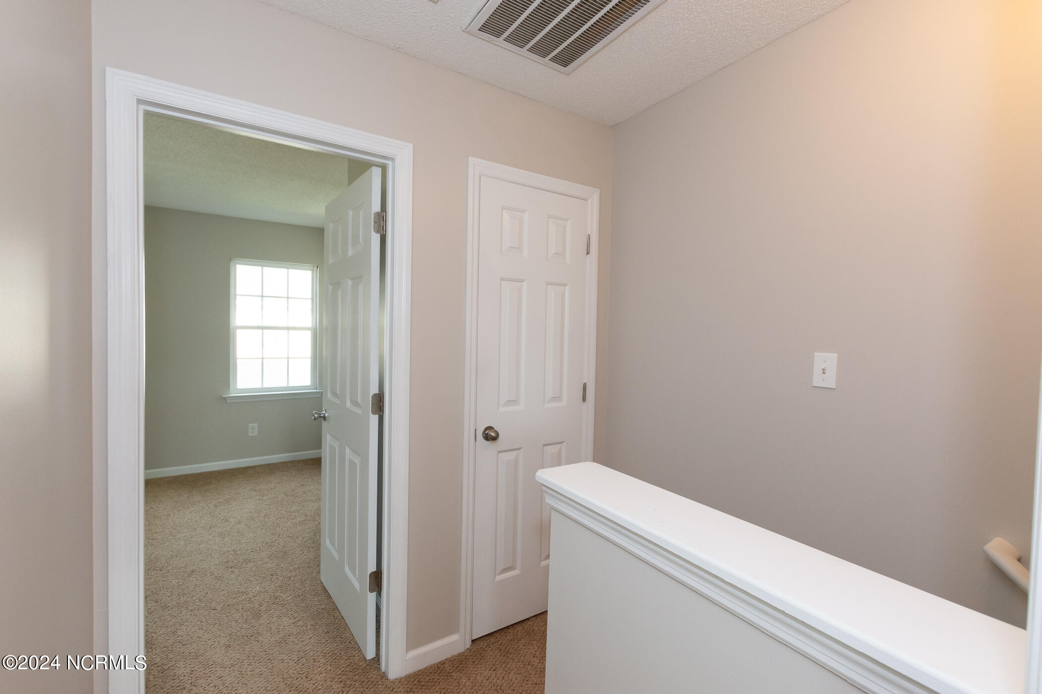 100560057 | Photo 18