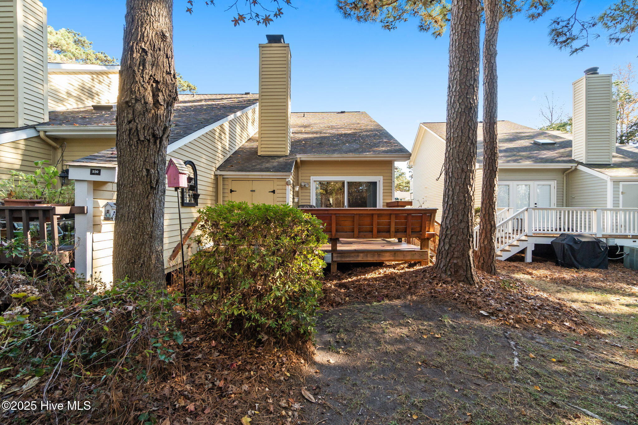 100547956 | Photo 26