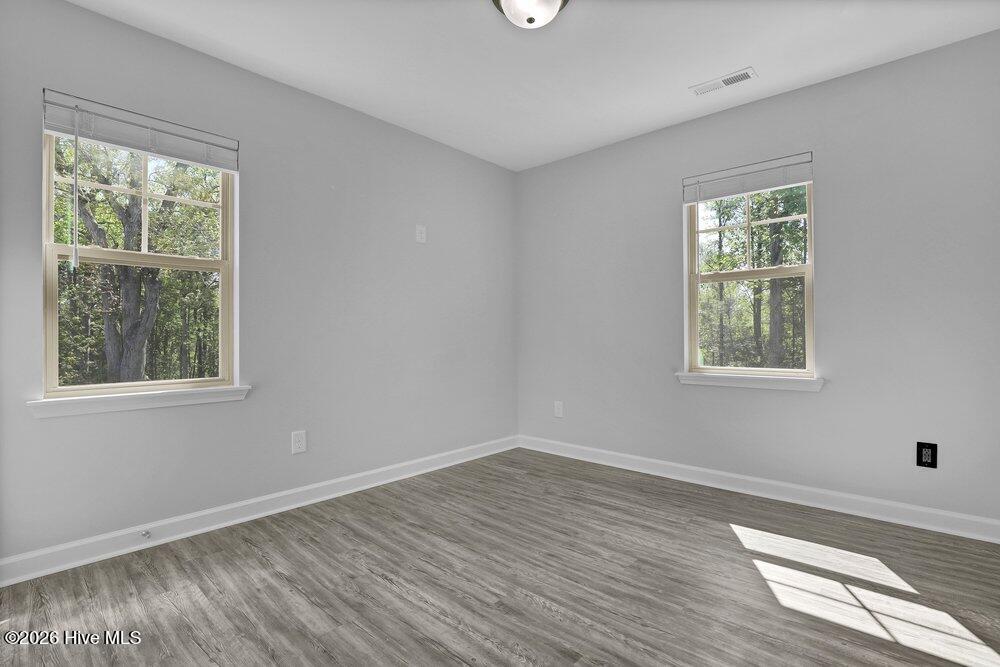 100567817 | Photo 20