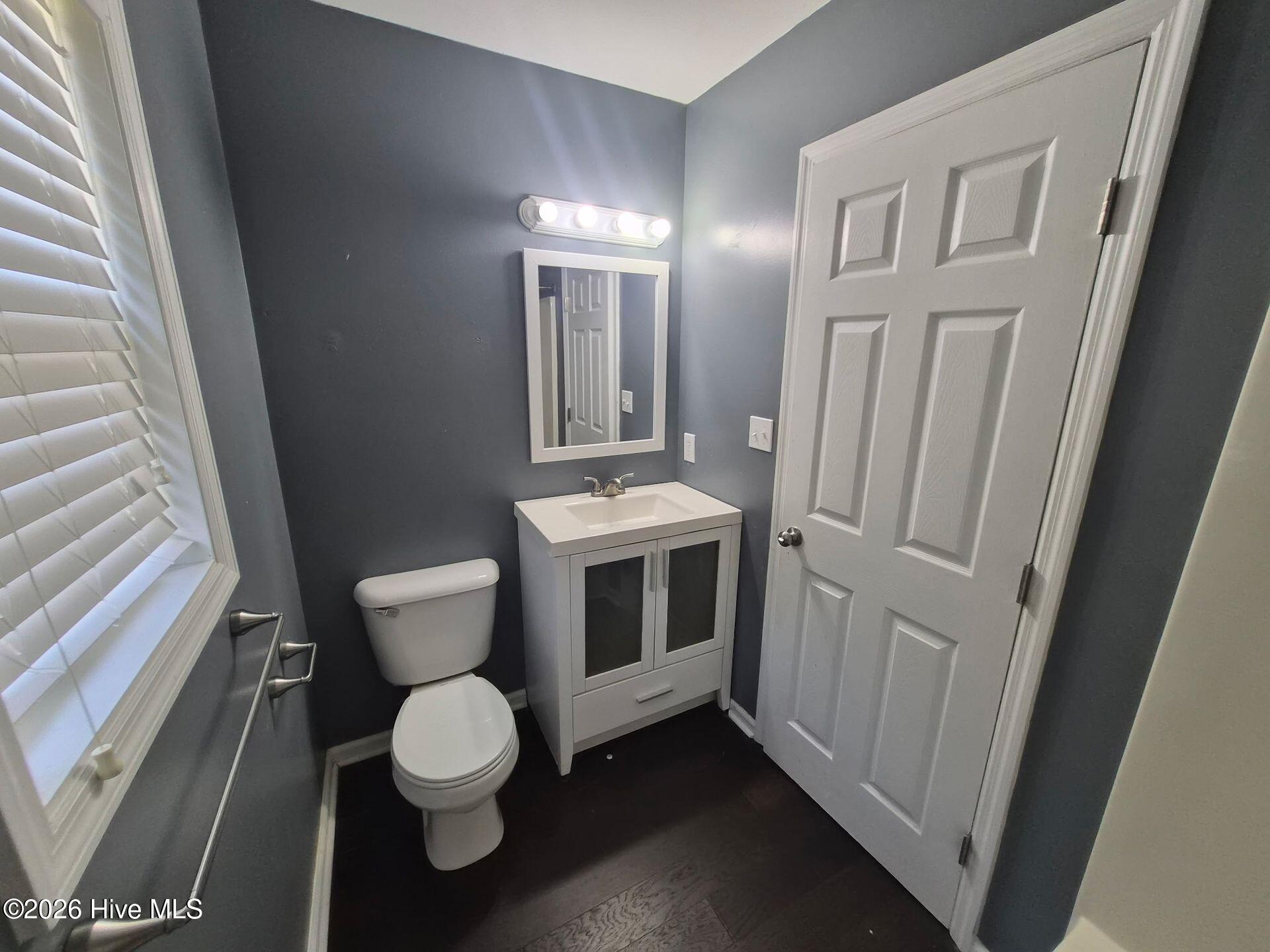 100560724 | Photo 17