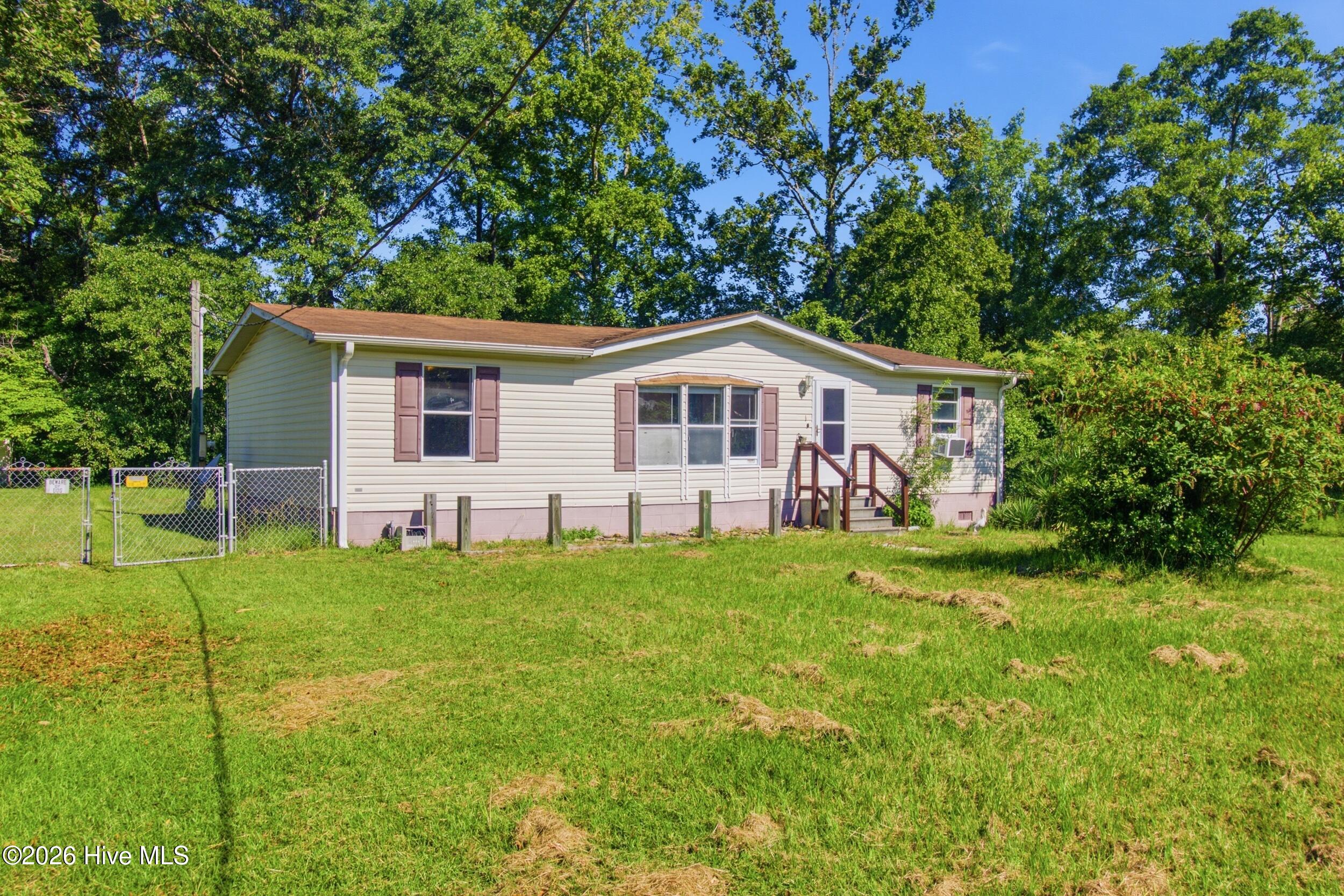 165 High School Road,Vanceboro
