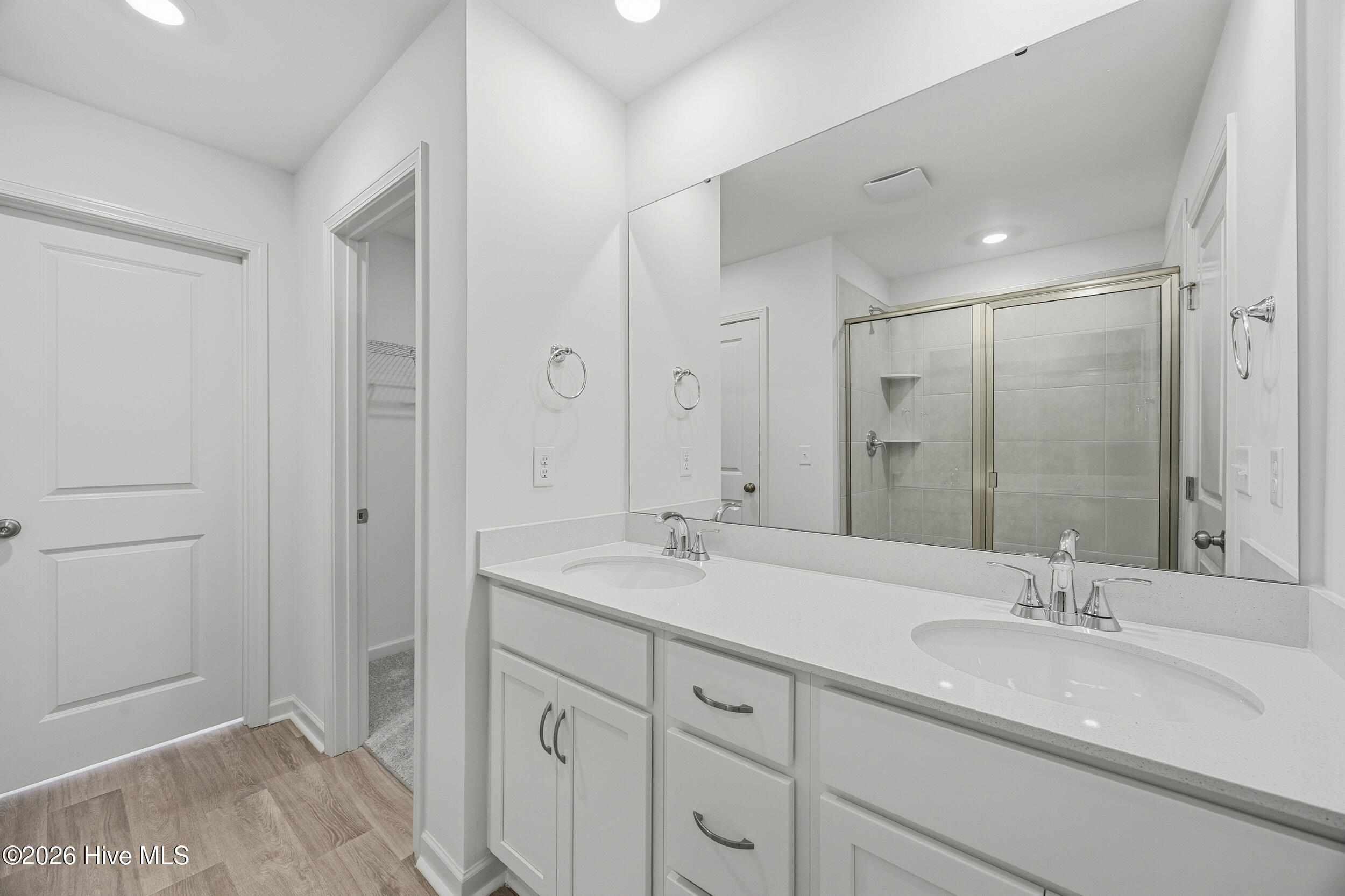 100554549 | Photo 19