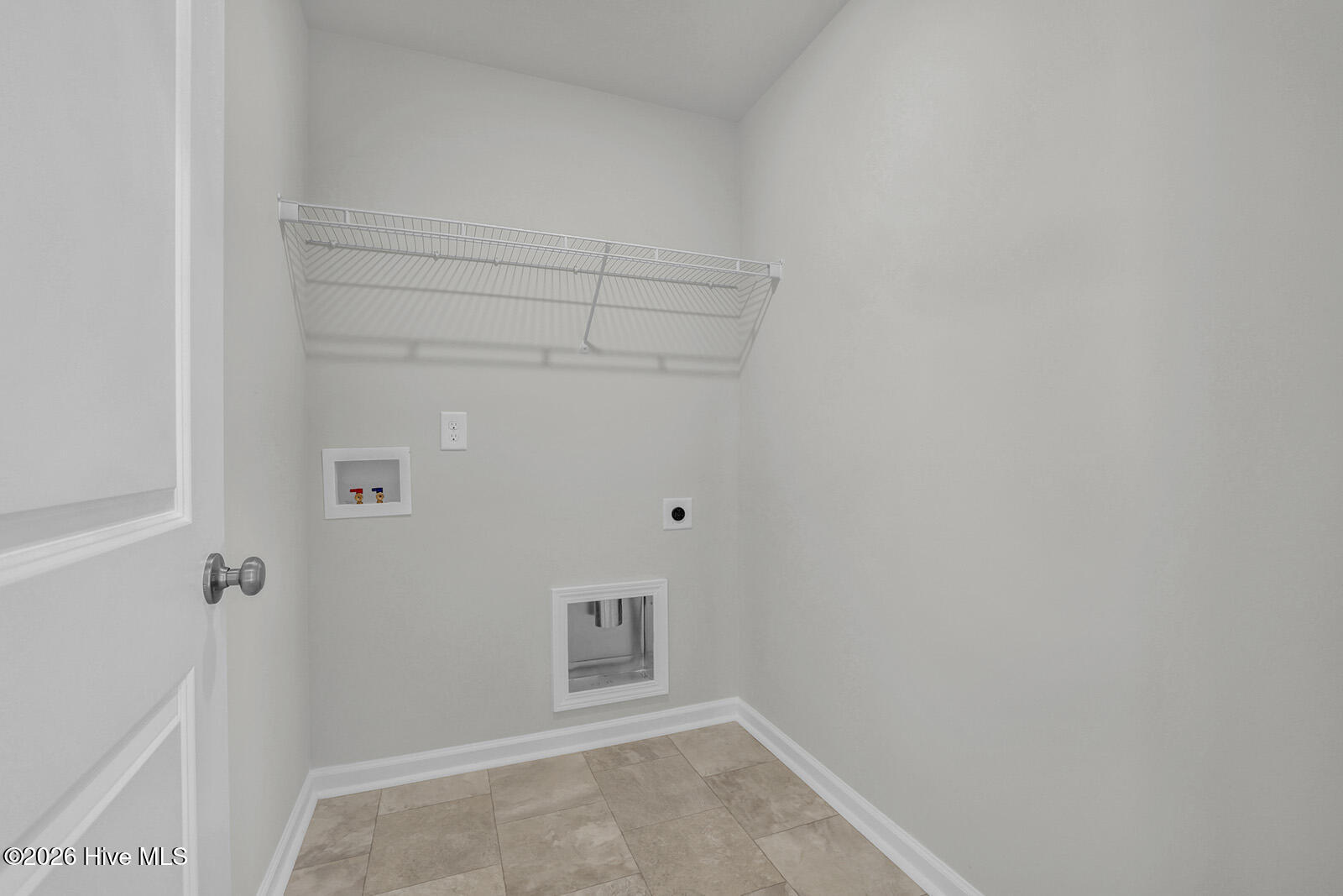 100550324 | Photo 25