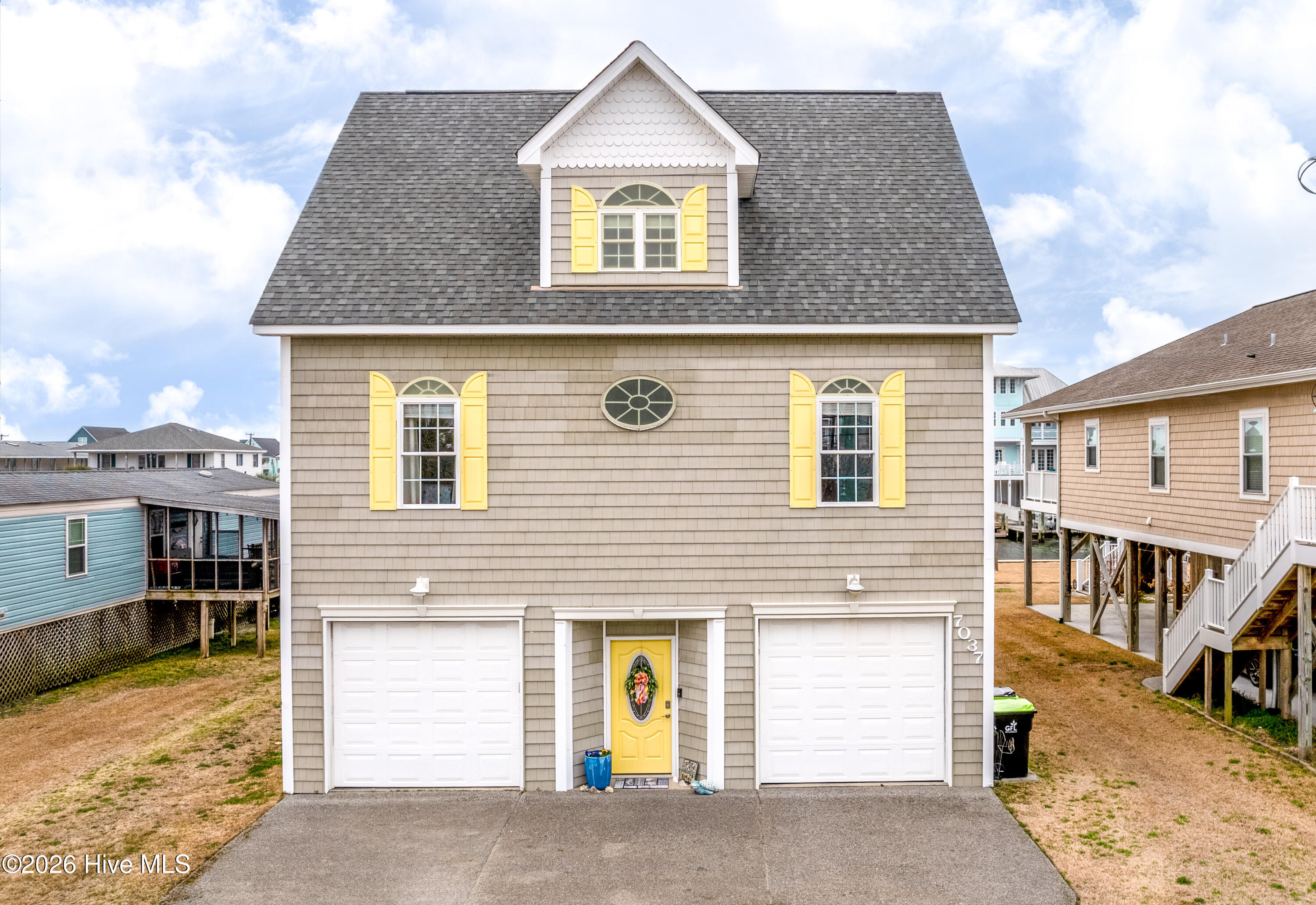 7037 7th Street, Surf City, NC, 28445