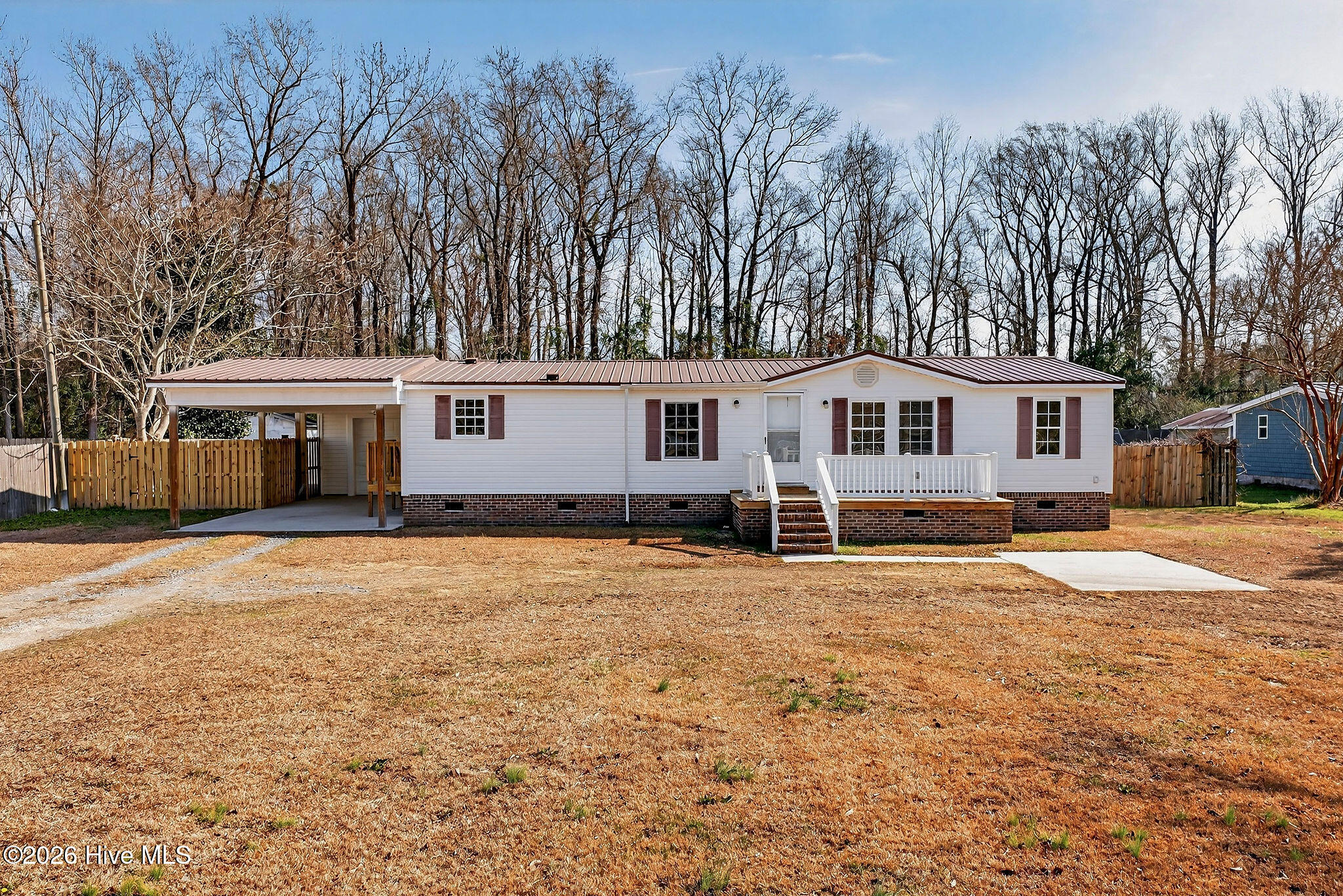 100548373 | Photo 51