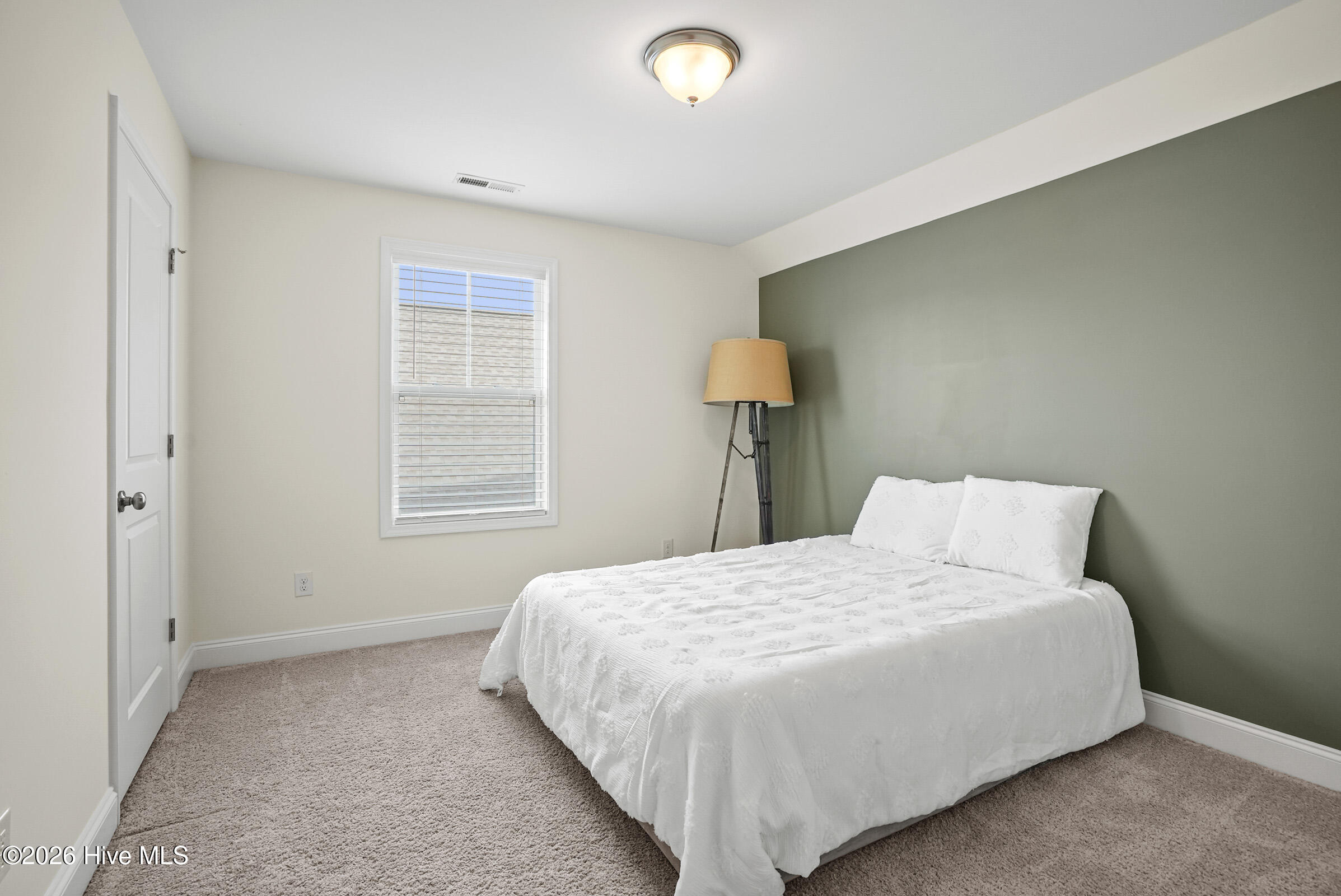 100552712 | Photo 29