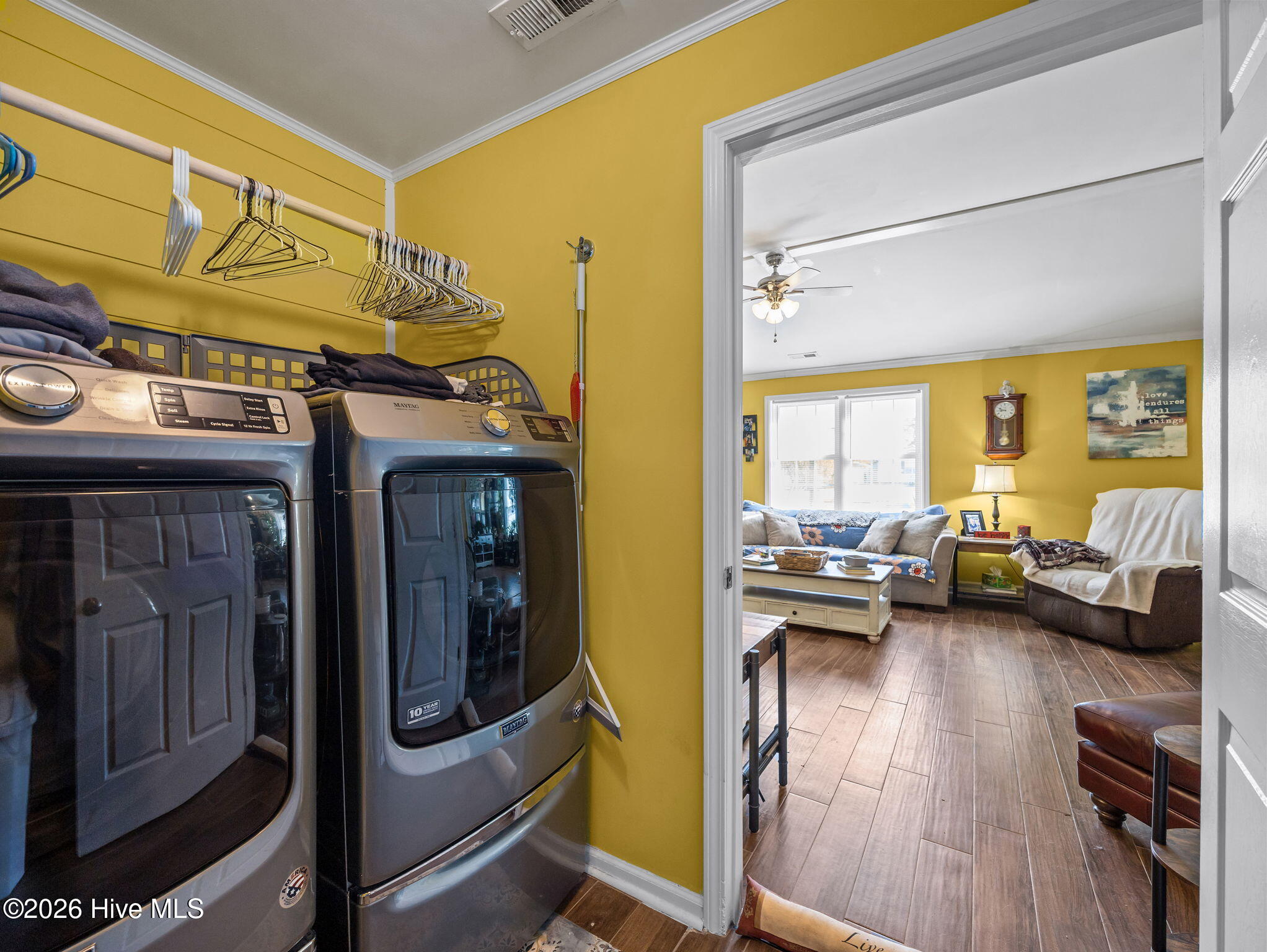 100566121 | Photo 50