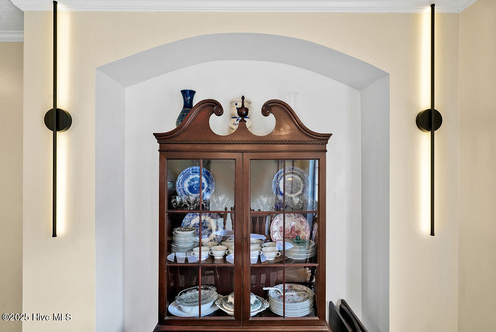 100521494 | Photo 32