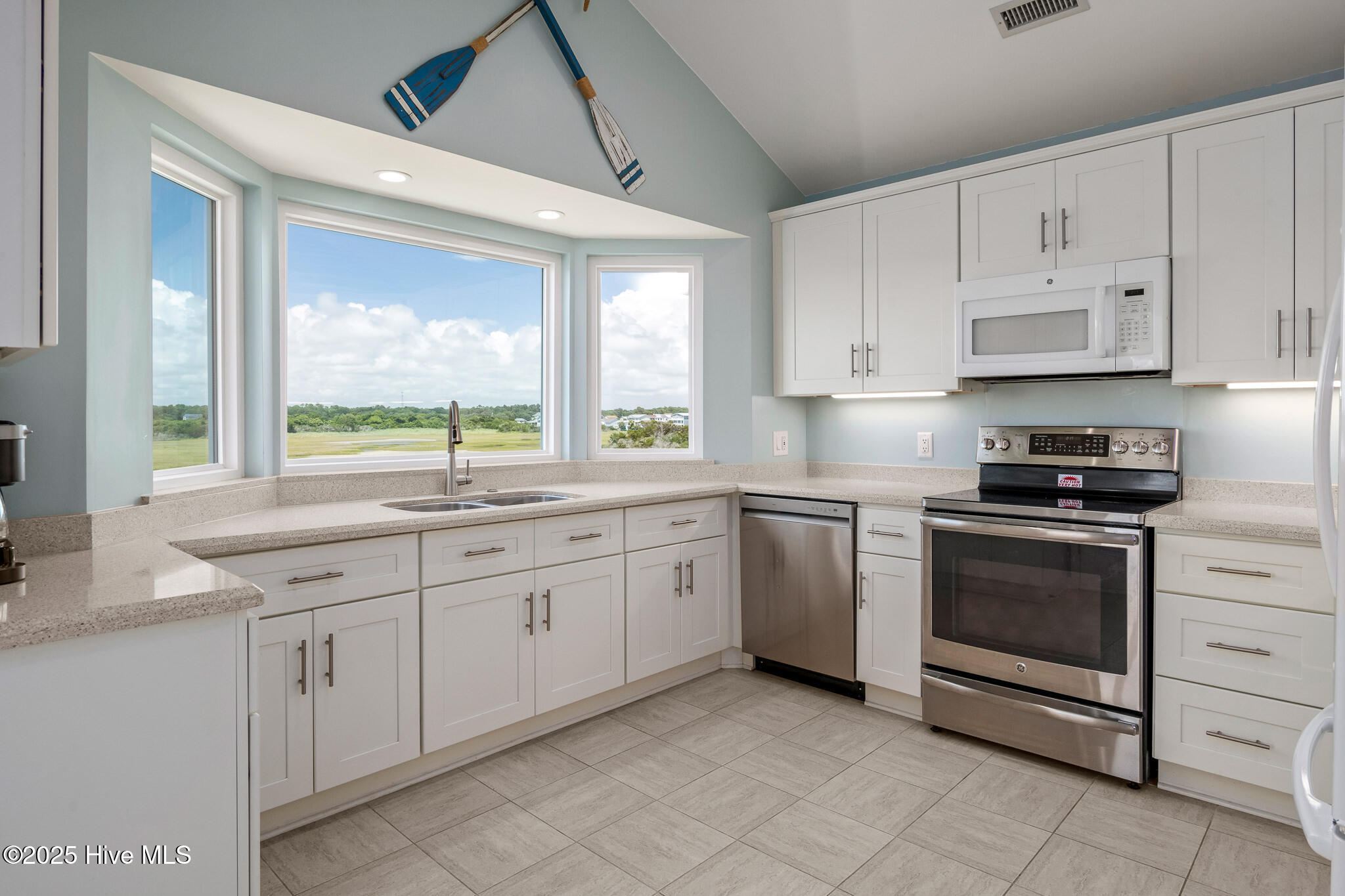 100515764 | Photo 38