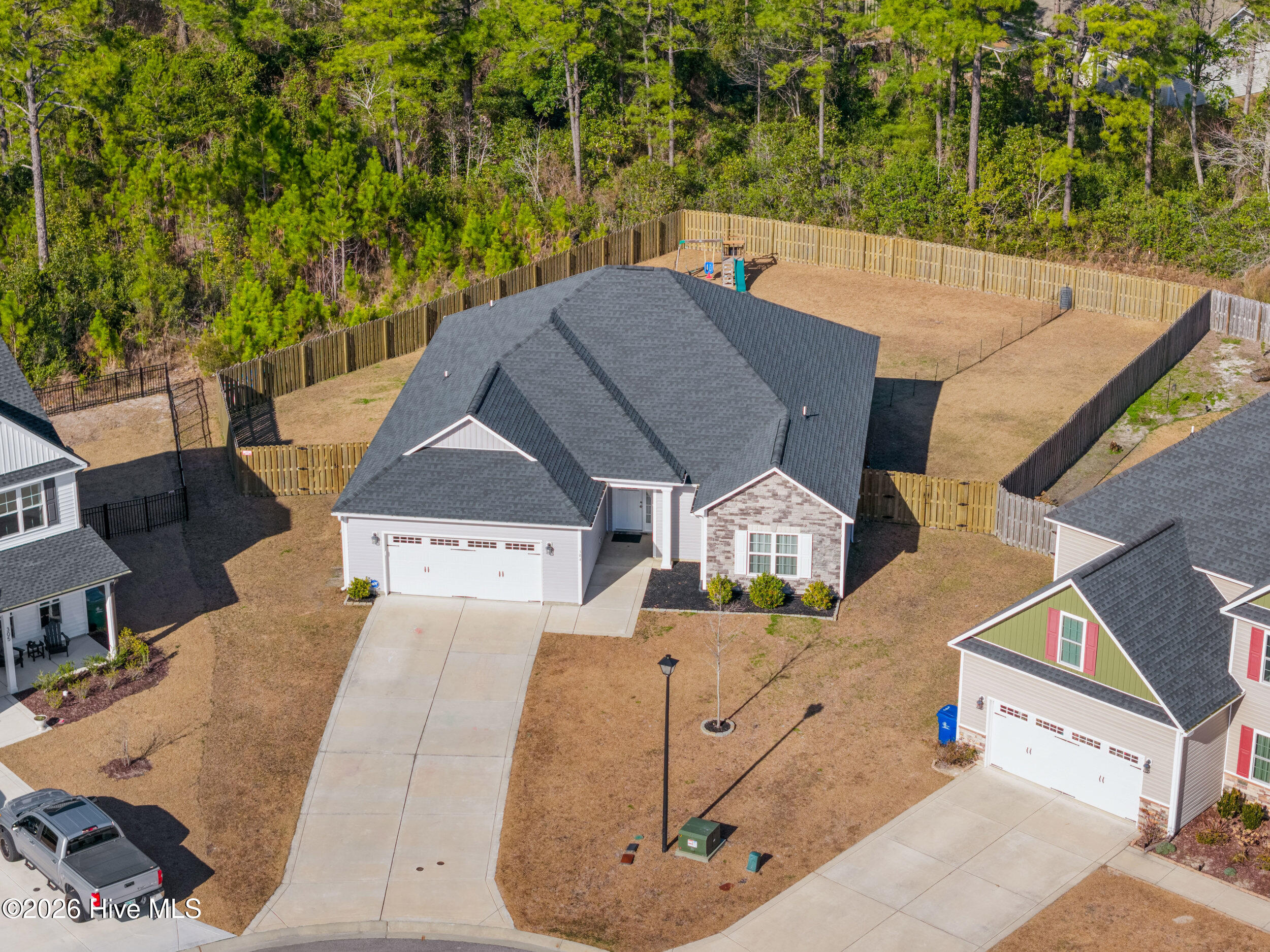 100553436 | Photo 62