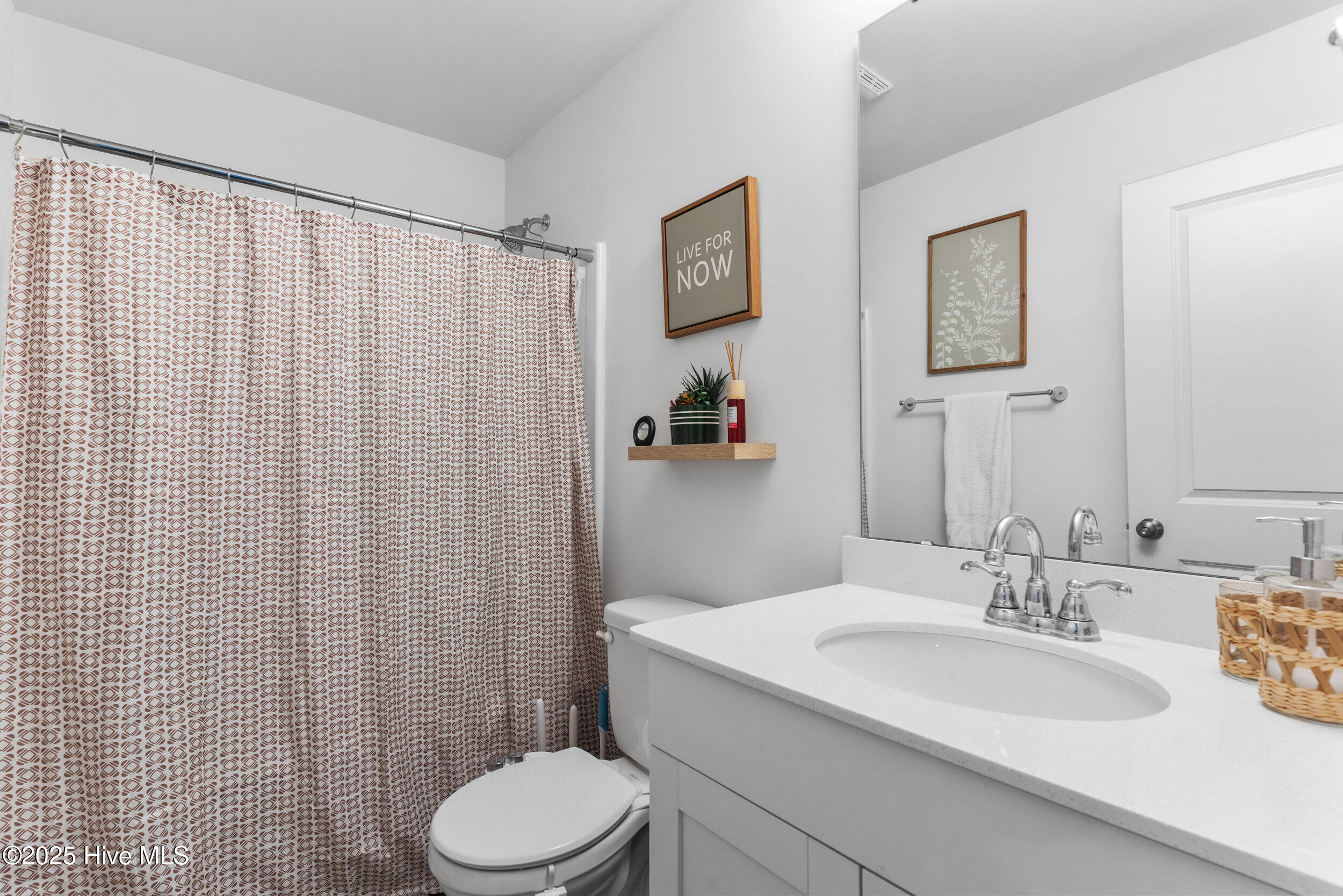 100546616 | Photo 28