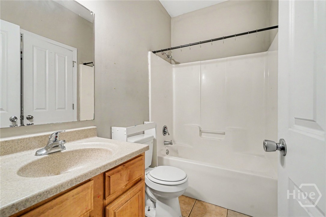 103 E Paces Drive
