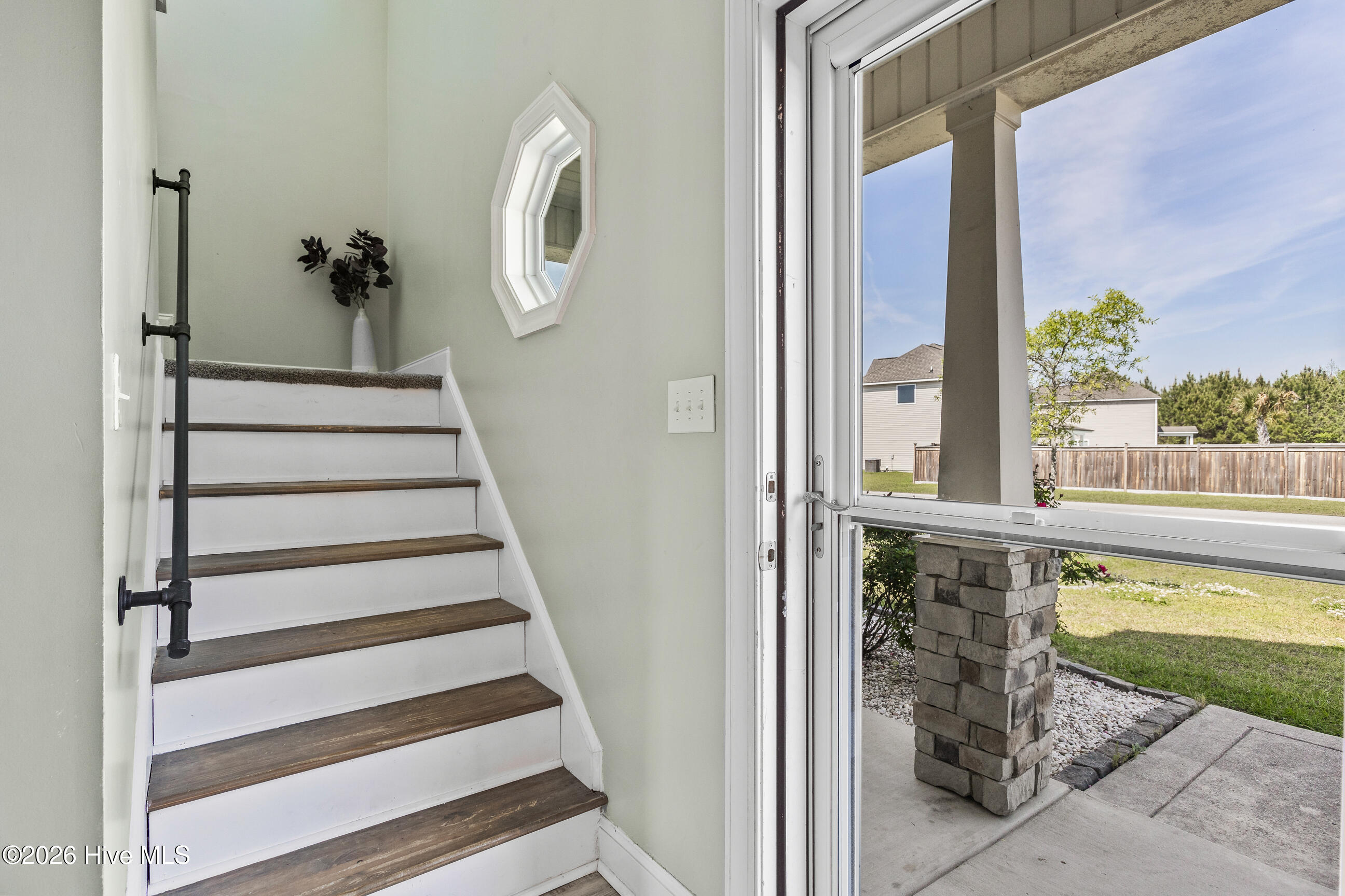 100567731 | Photo 17