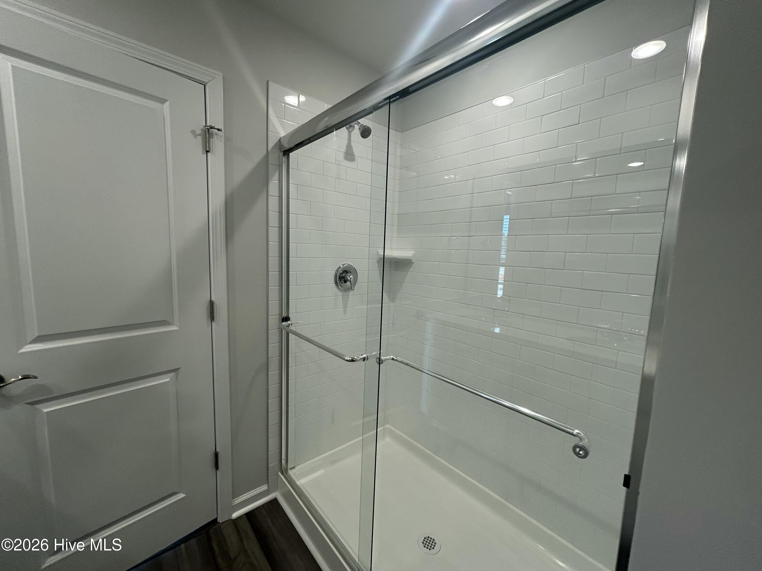 100550263 | Photo 16