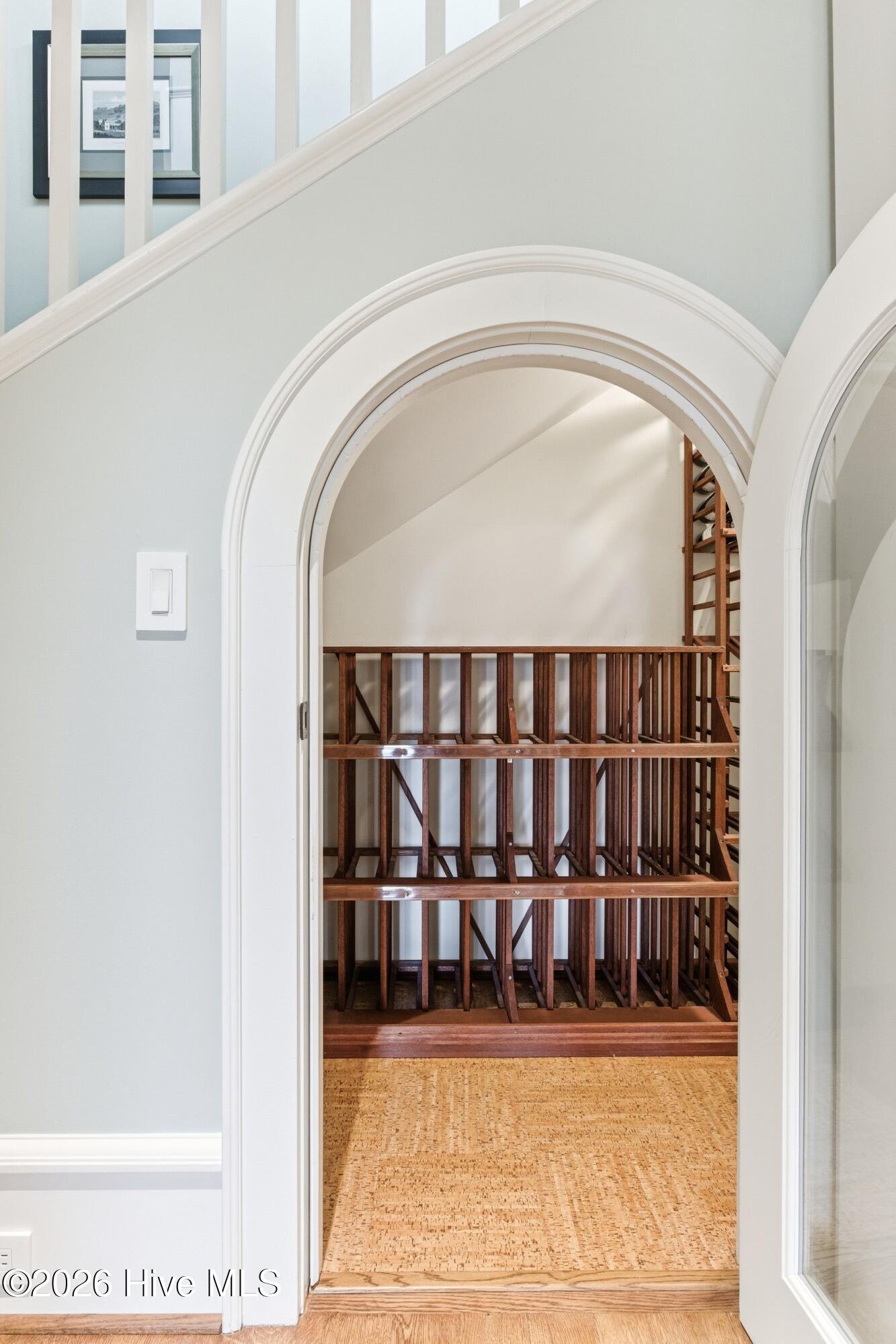 100549710 | Photo 35