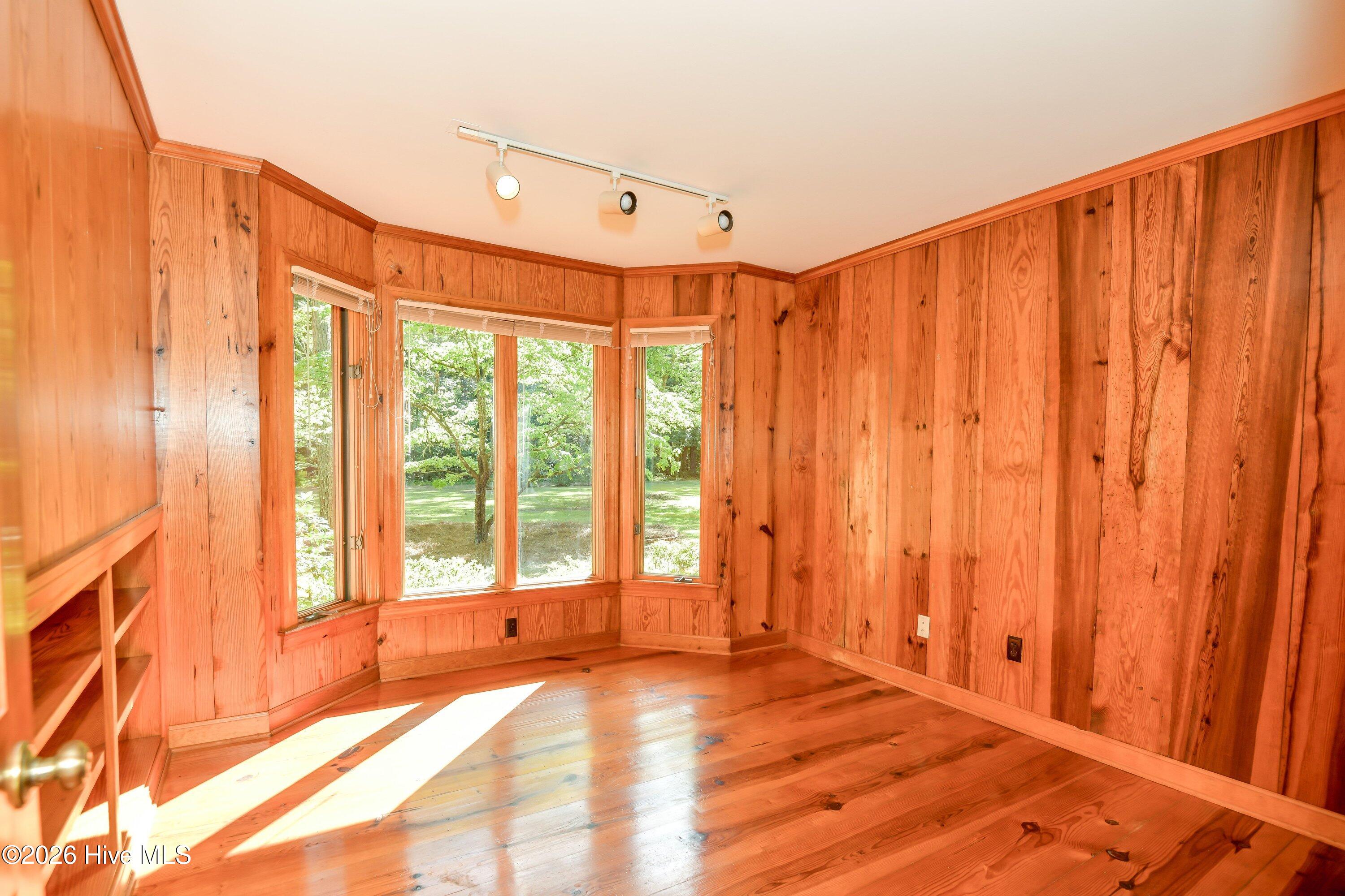 350 Brinkley Road