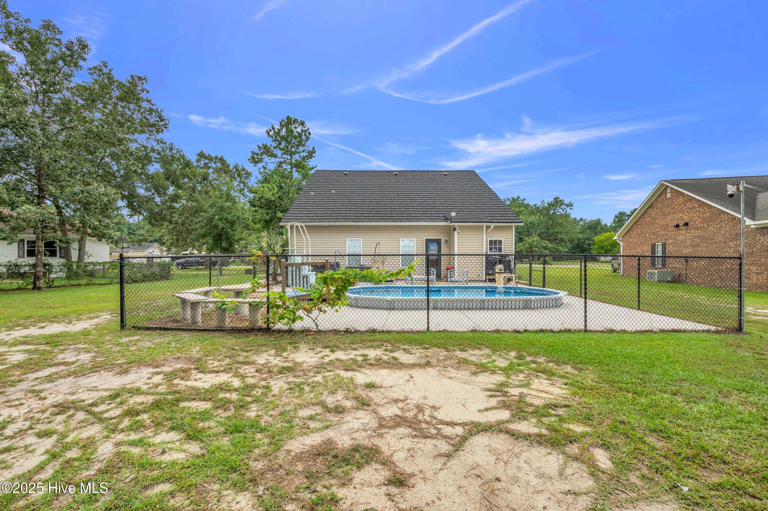 100527690 | Photo 30