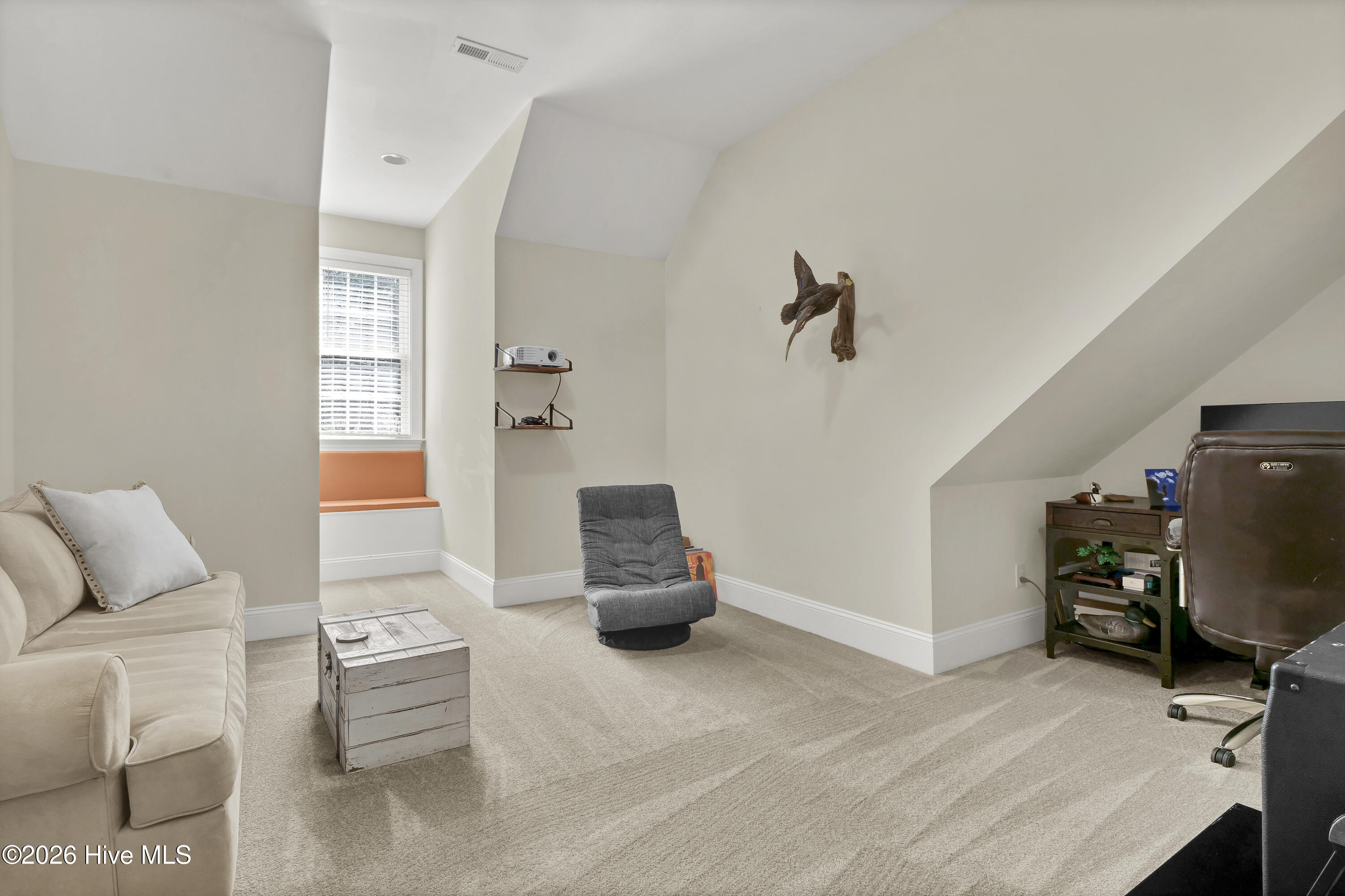 100563918 | Photo 36