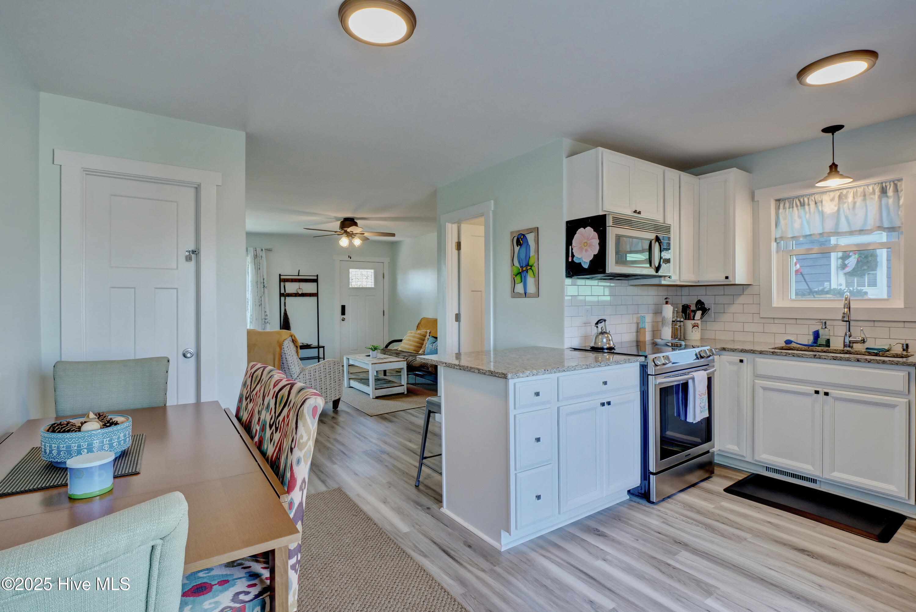 100544426 | Photo 13