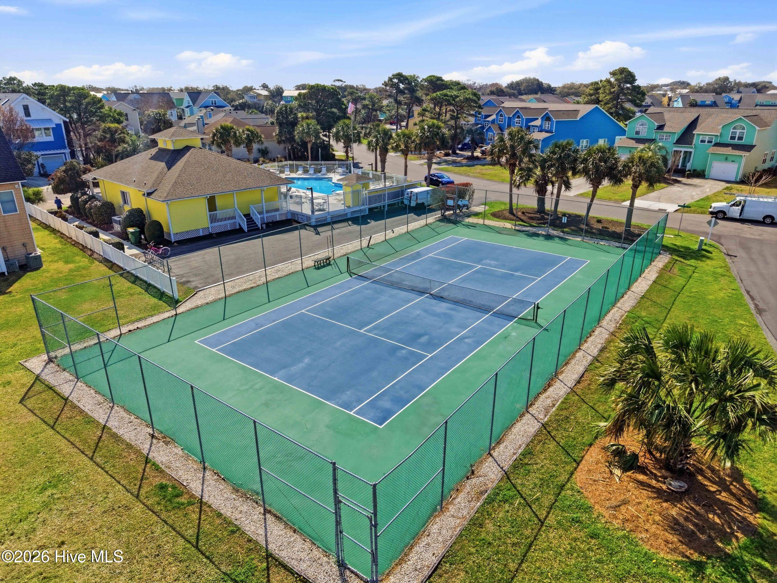 100559989 | Photo 60