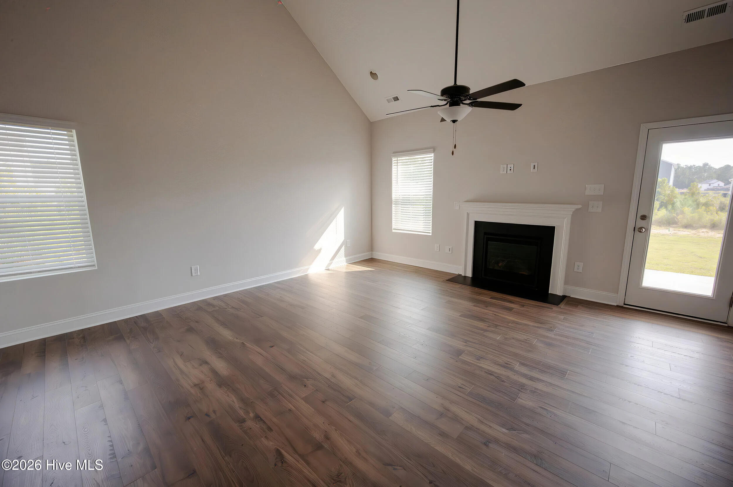 100554881 | Photo 28