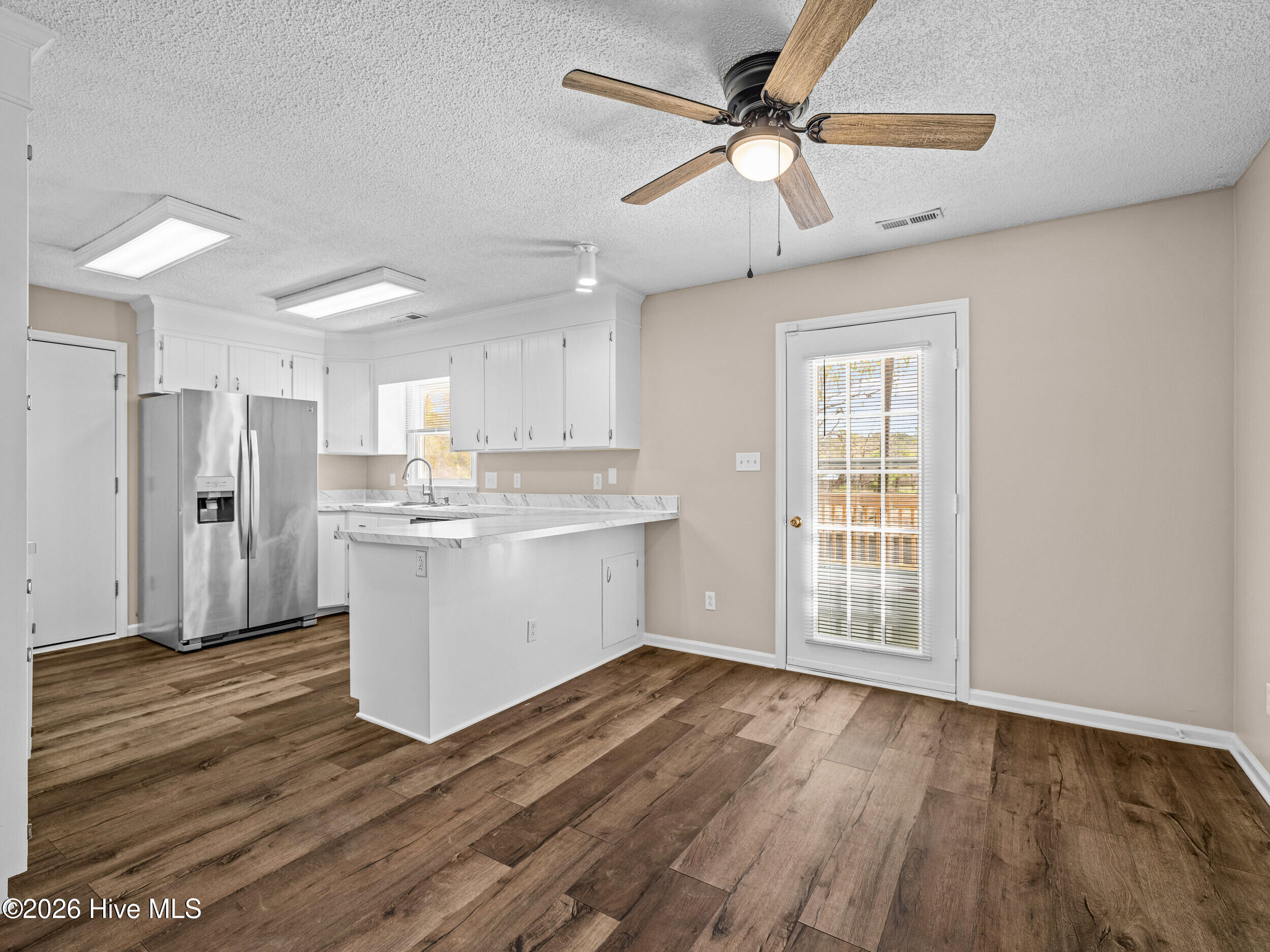 100564987 | Photo 13