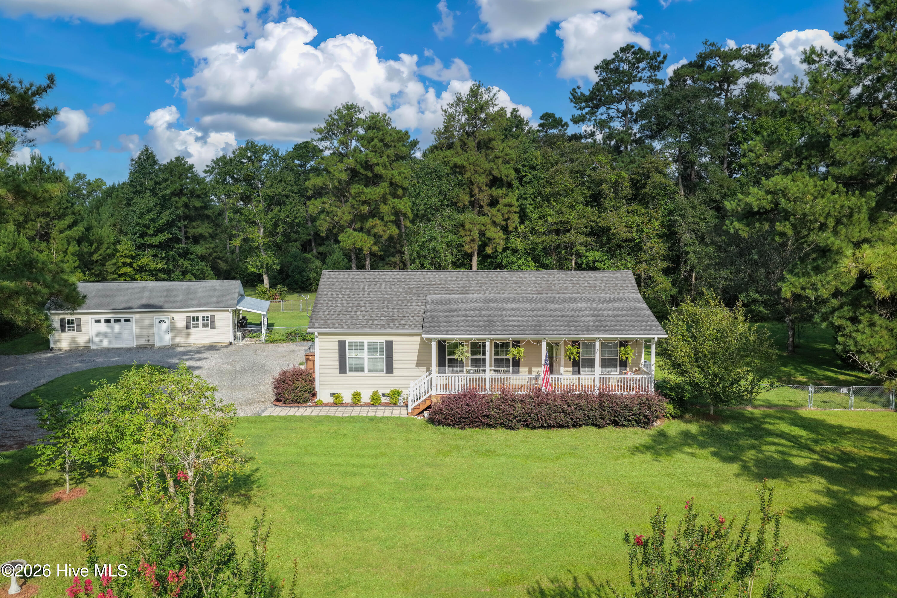 1st image of 540 Meadow Ln, Burgaw, NC 28425 | MLS# 100597305