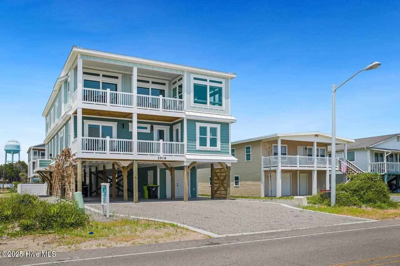 100527522 | Photo 135