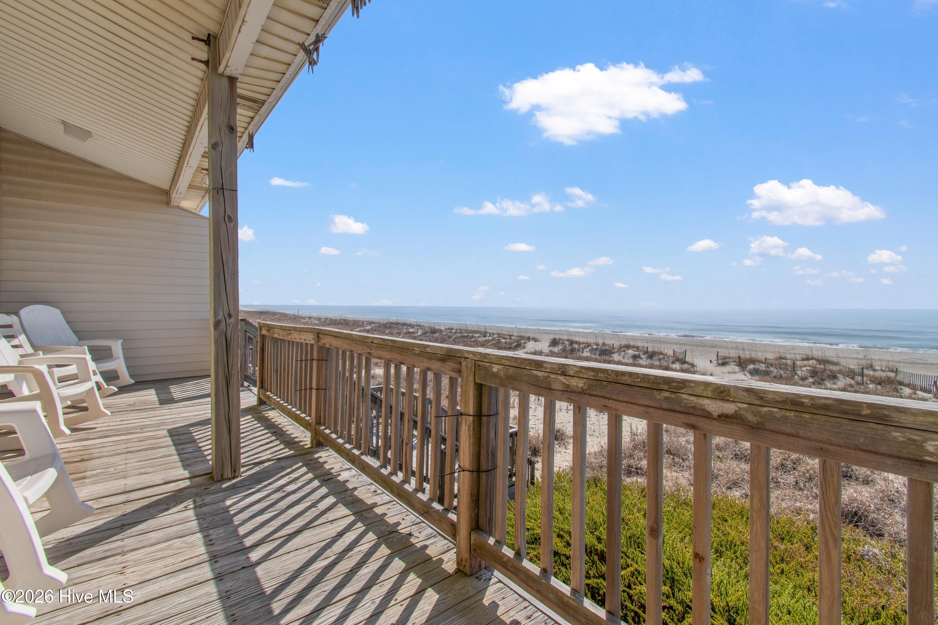 100558729 | Photo 10