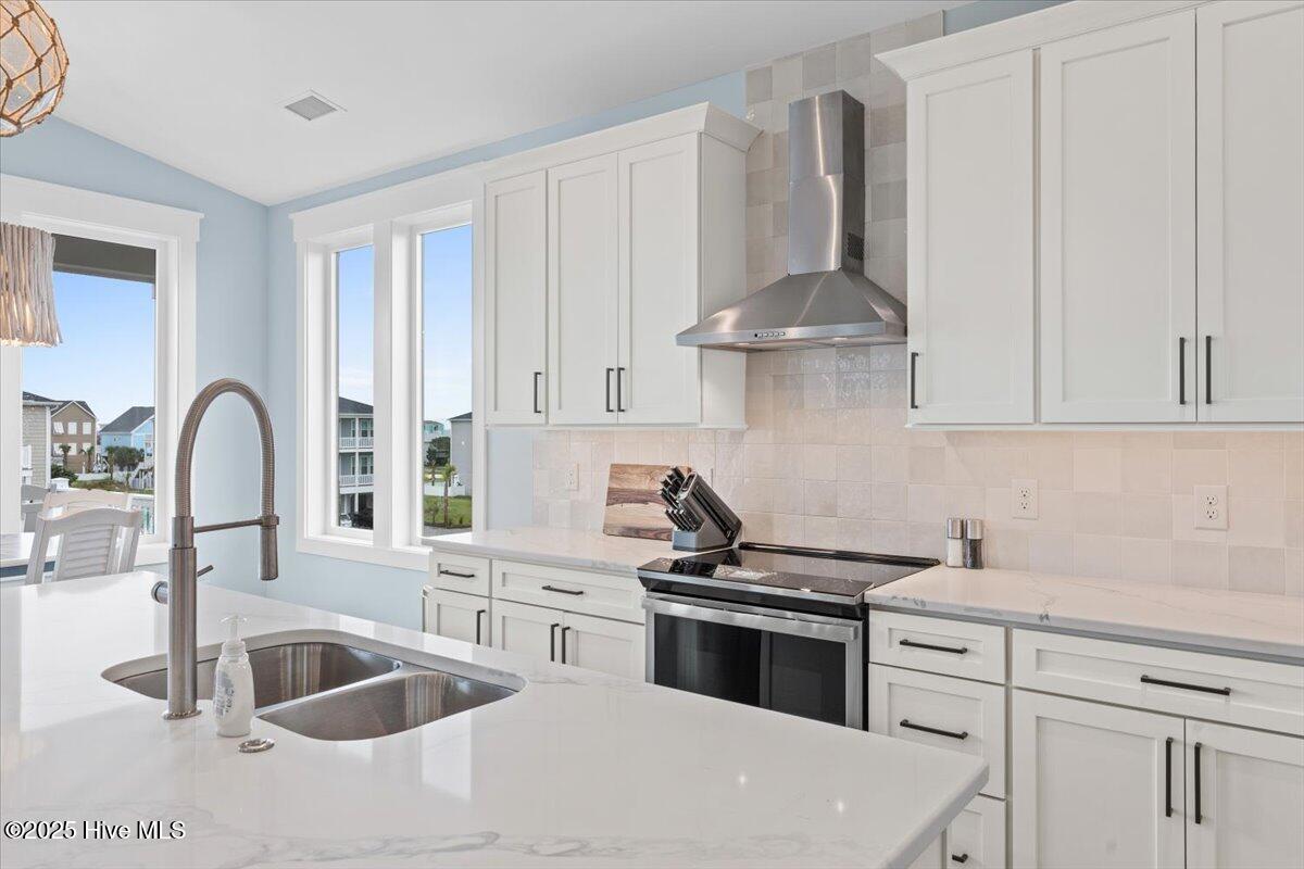 100526608 | Photo 12