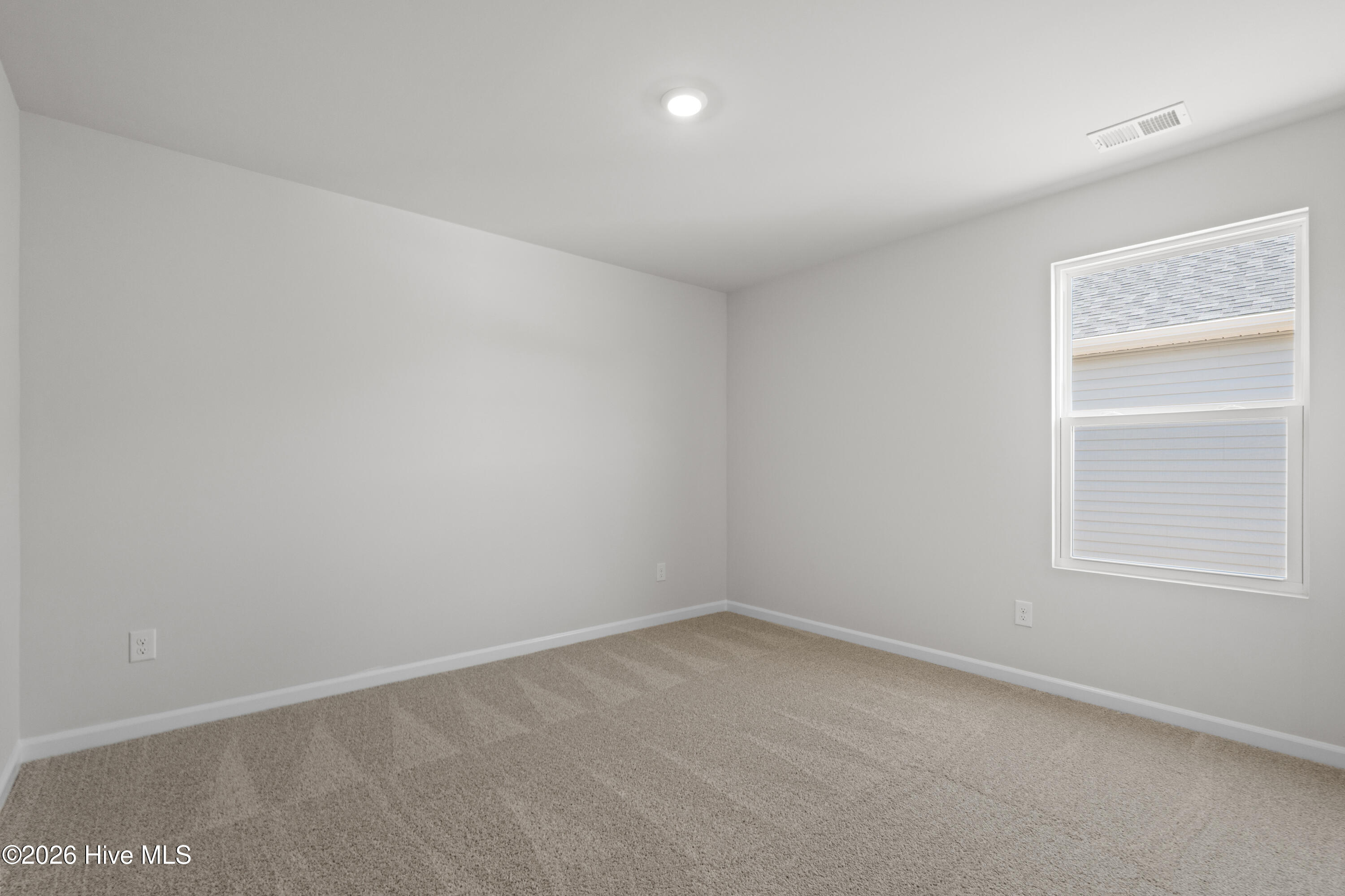 100552114 | Photo 30