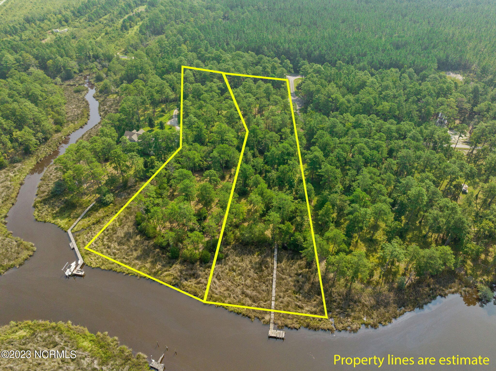 2504 19 Brown Creek Road,Merritt