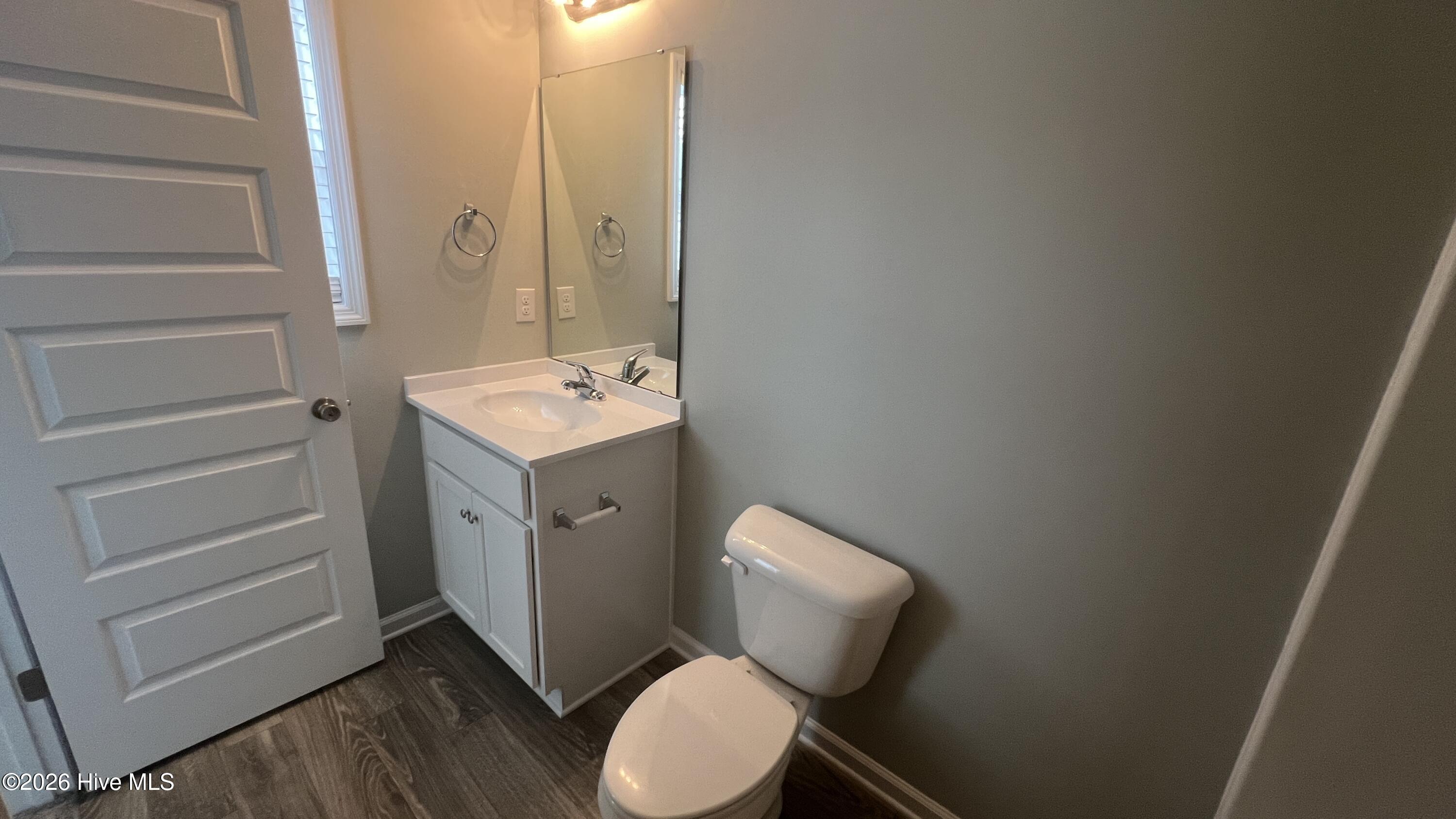 100550635 | Photo 16