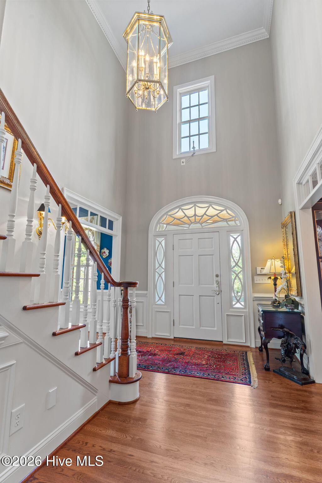 100564418 | Photo 14