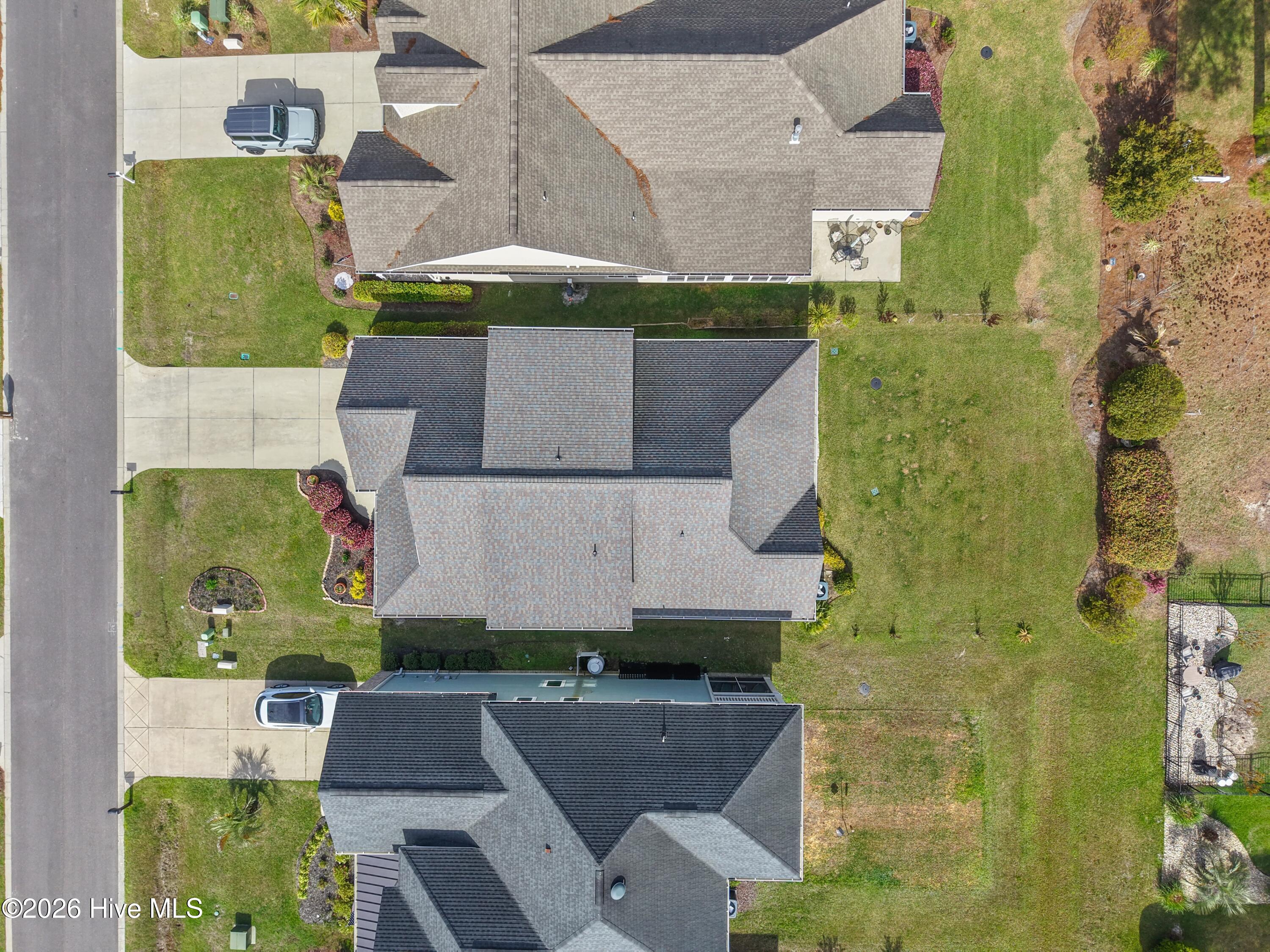 100563777 | Photo 55