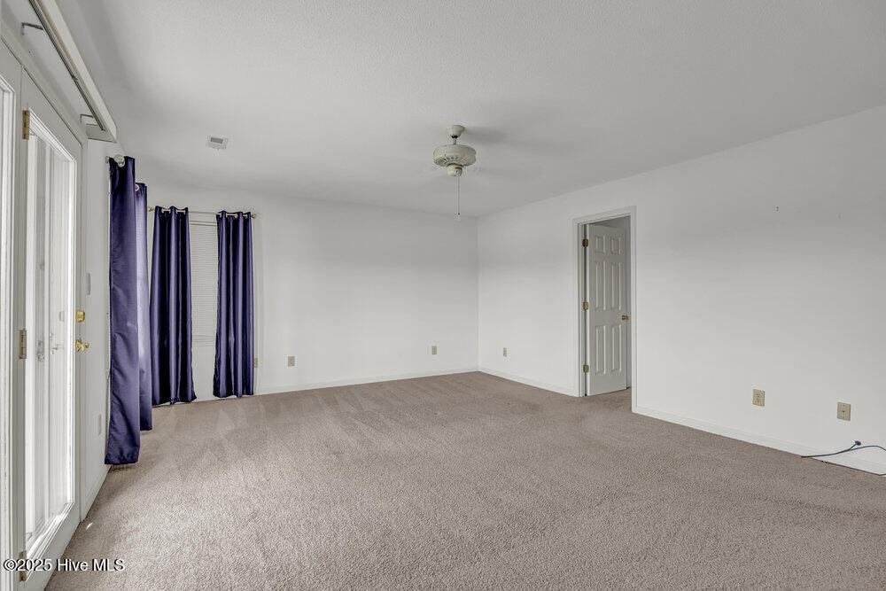 100526999 | Photo 34