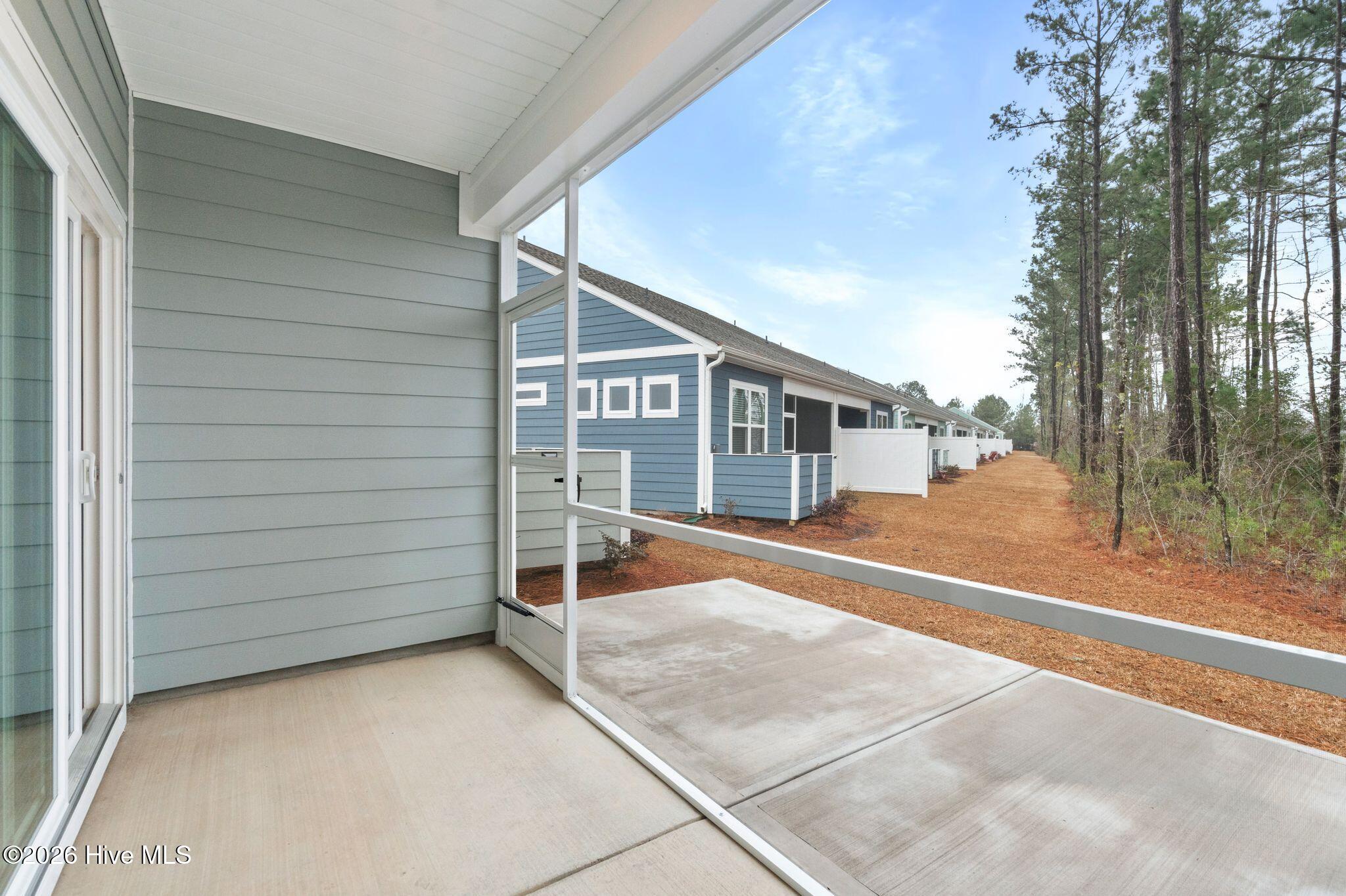 100553516 | Photo 31