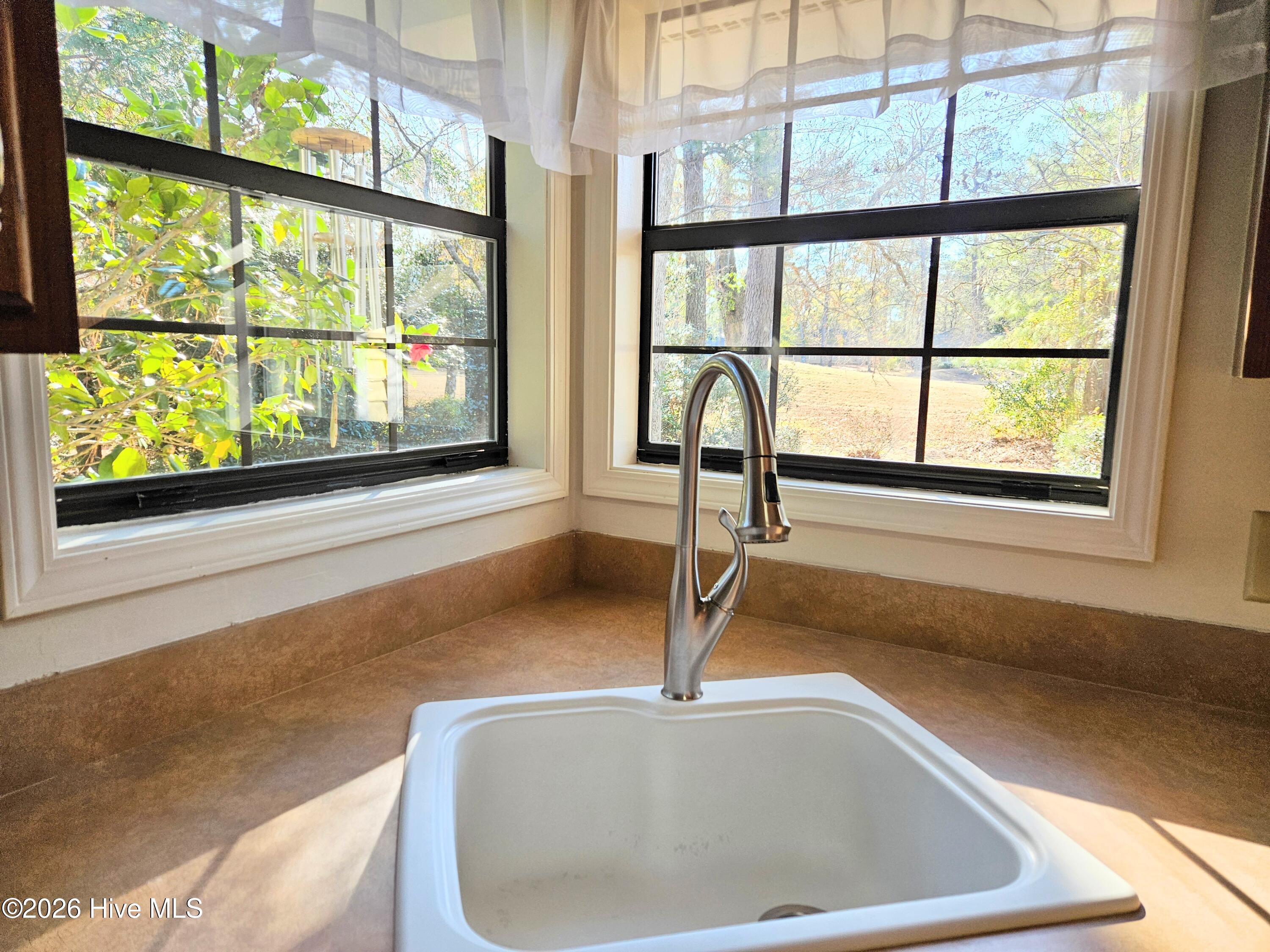 100547650 | Photo 24