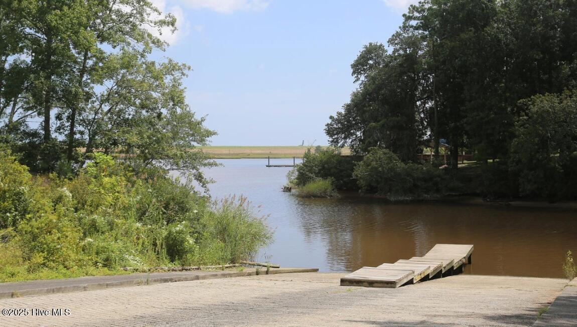 100520546 | Photo 40