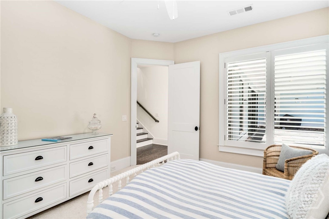 So much natural light!