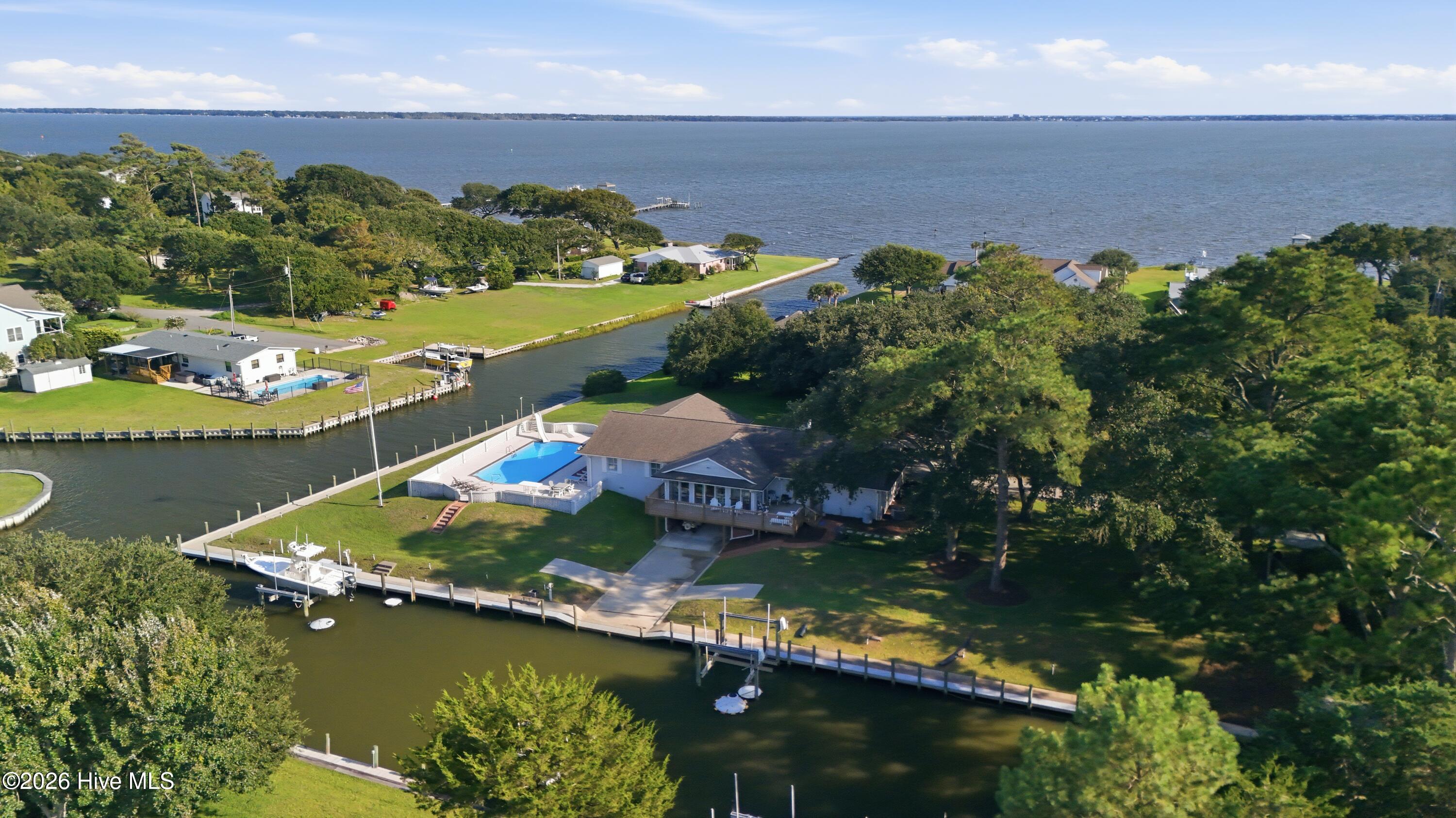 104 Sea Trace Lane,Newport