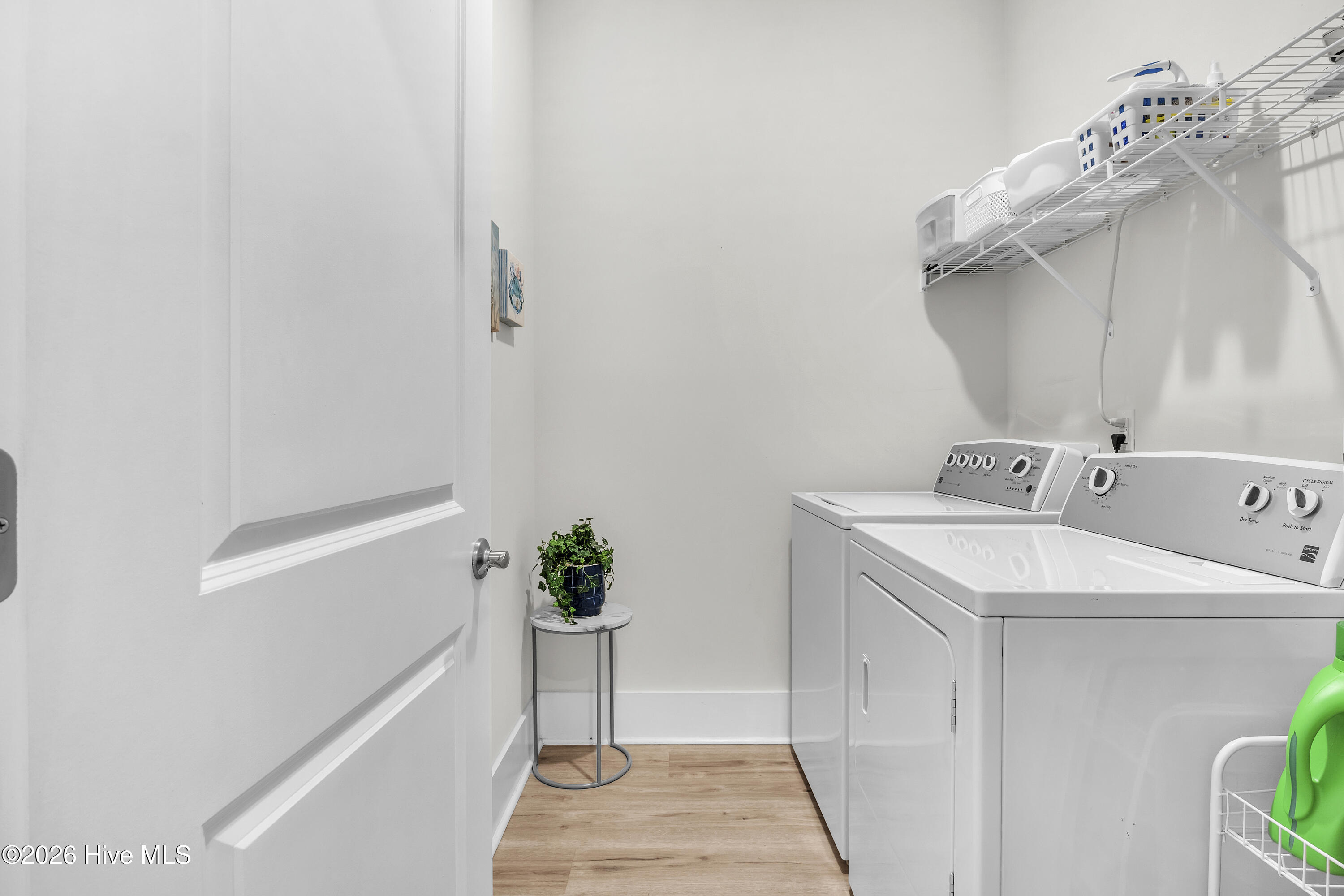 100557593 | Photo 39