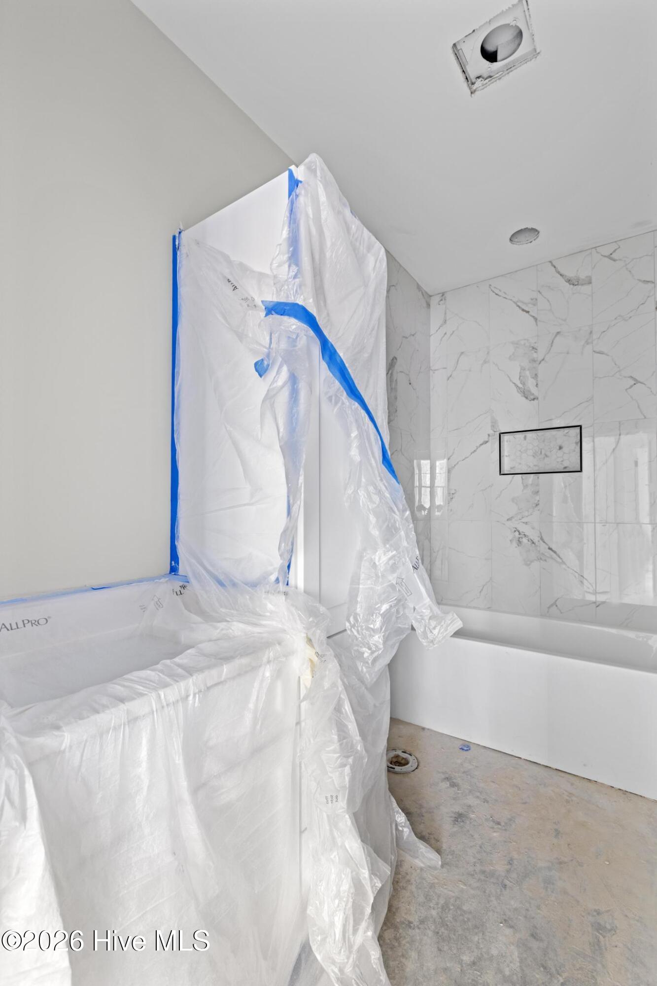 100566204 | Photo 13