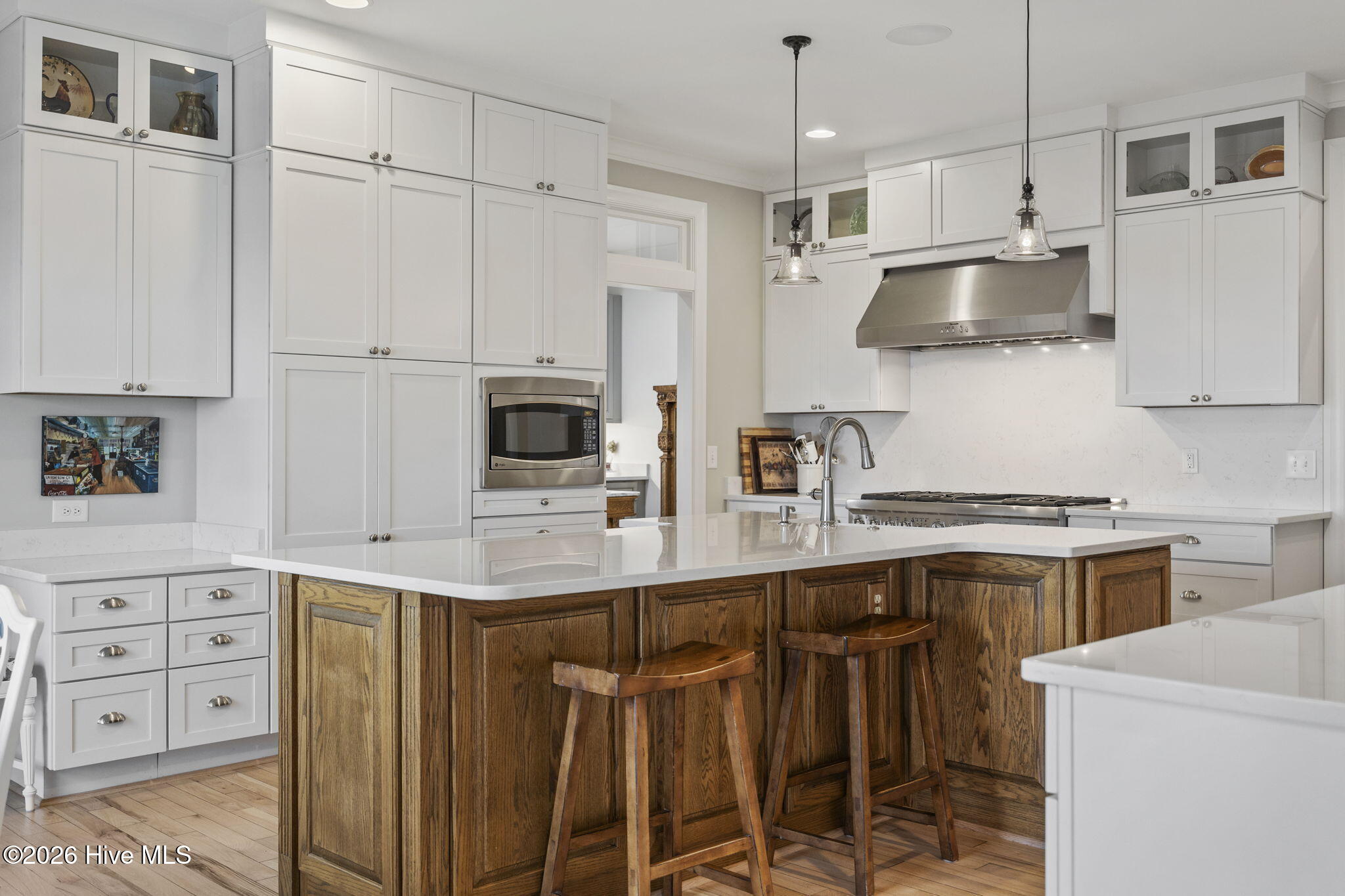 100553128 | Photo 18