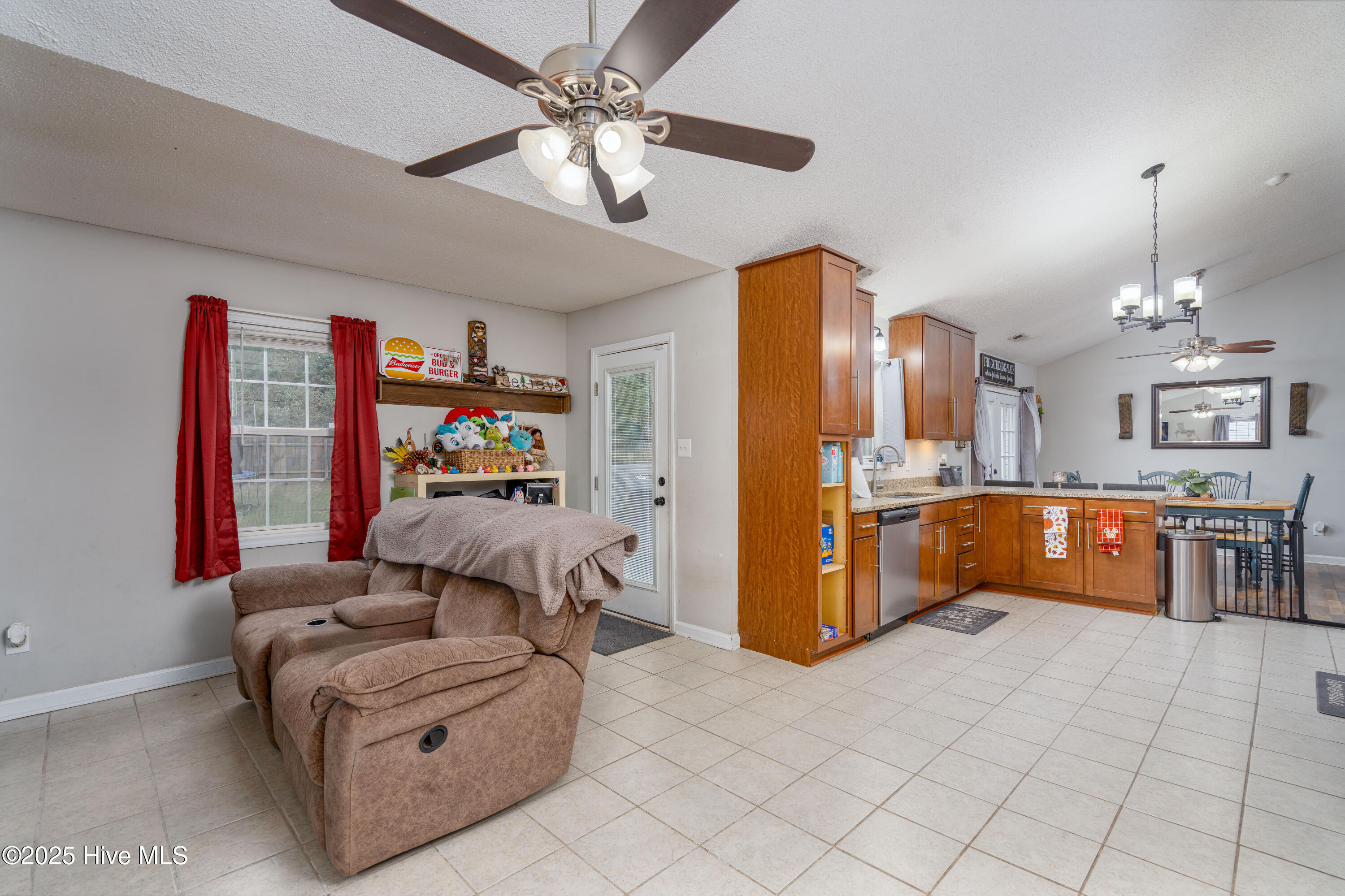 108 Quail Creek Drive, Hubert, NC 28539 – photo 7: 108 Quail Creek-6