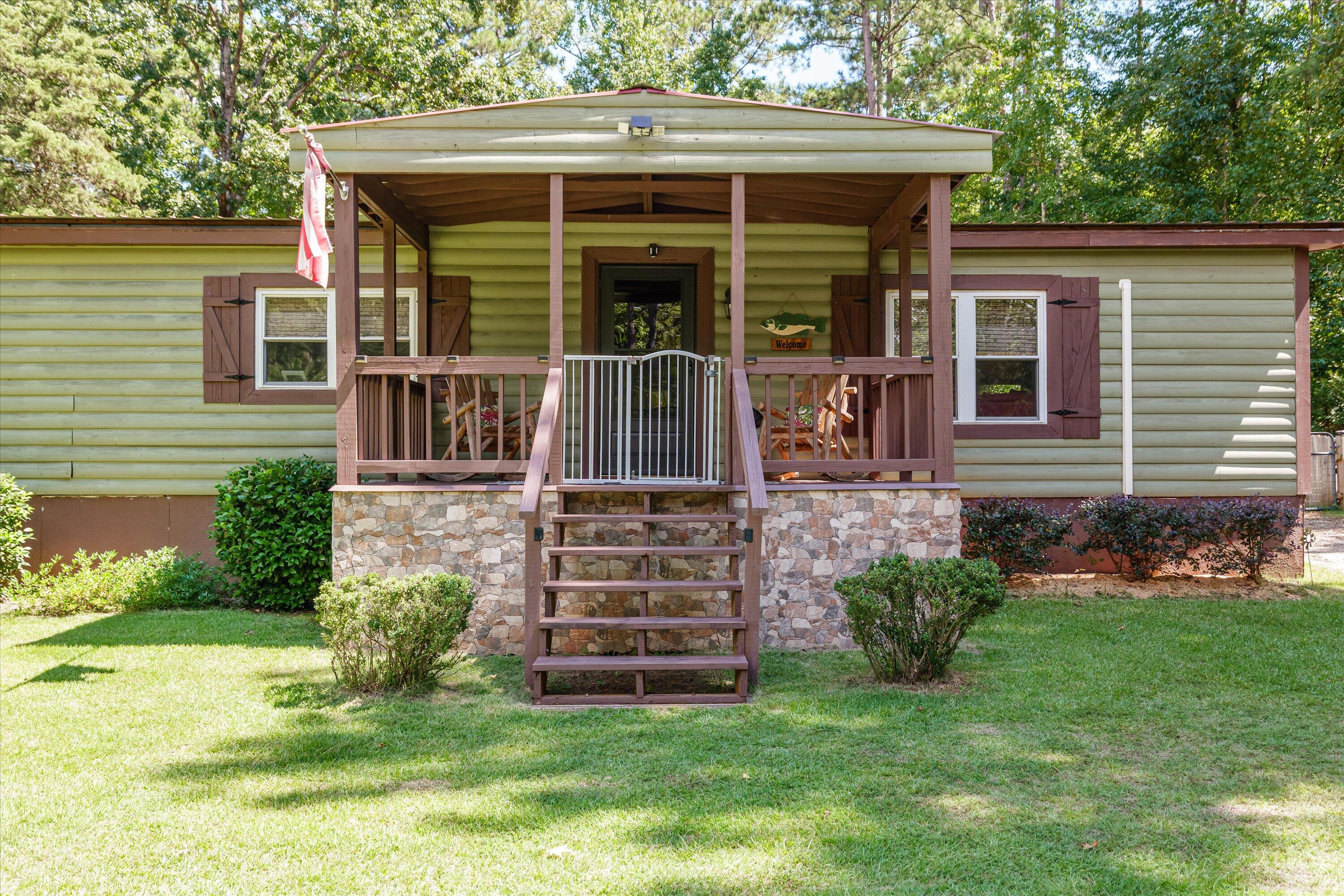 Homes for sale in Appling, GA | 8010 Lakeside Dr, Appling, GA 30802 | MLS# 546606