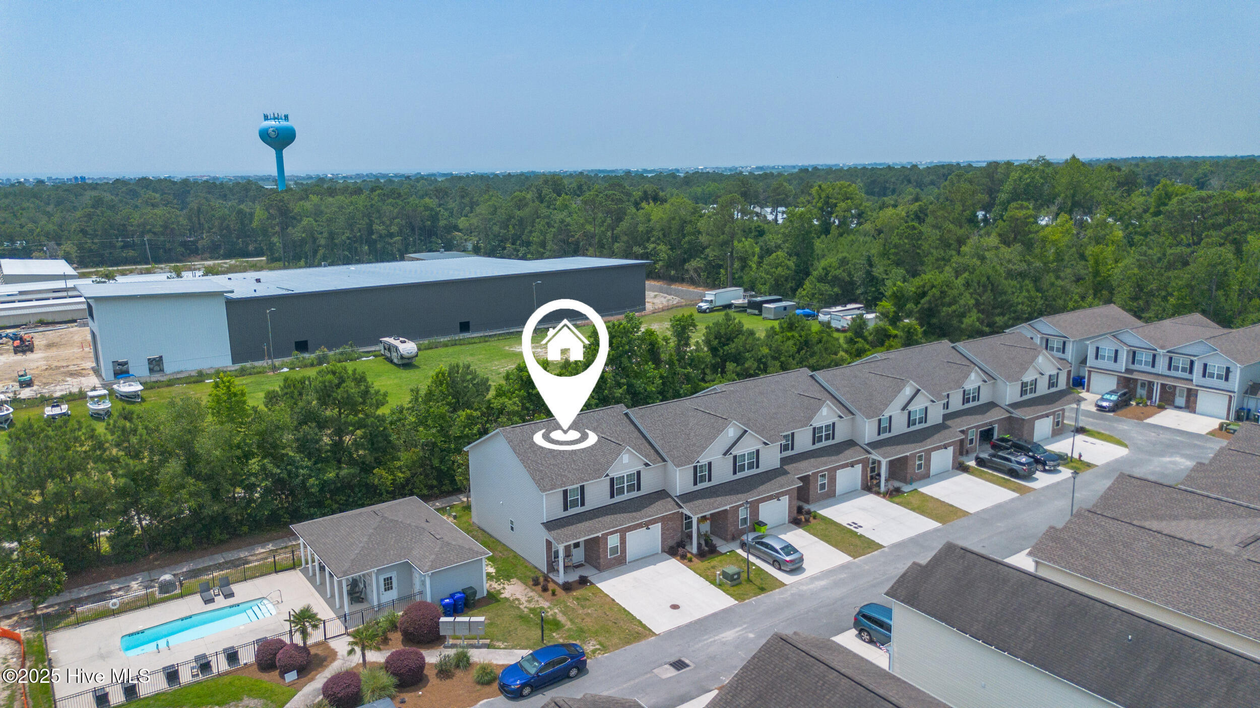 100563674 | Photo 32