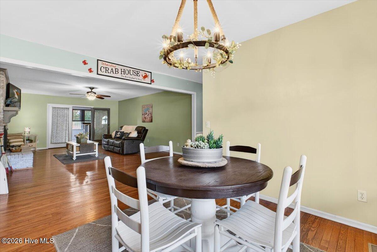 100554267 | Photo 15